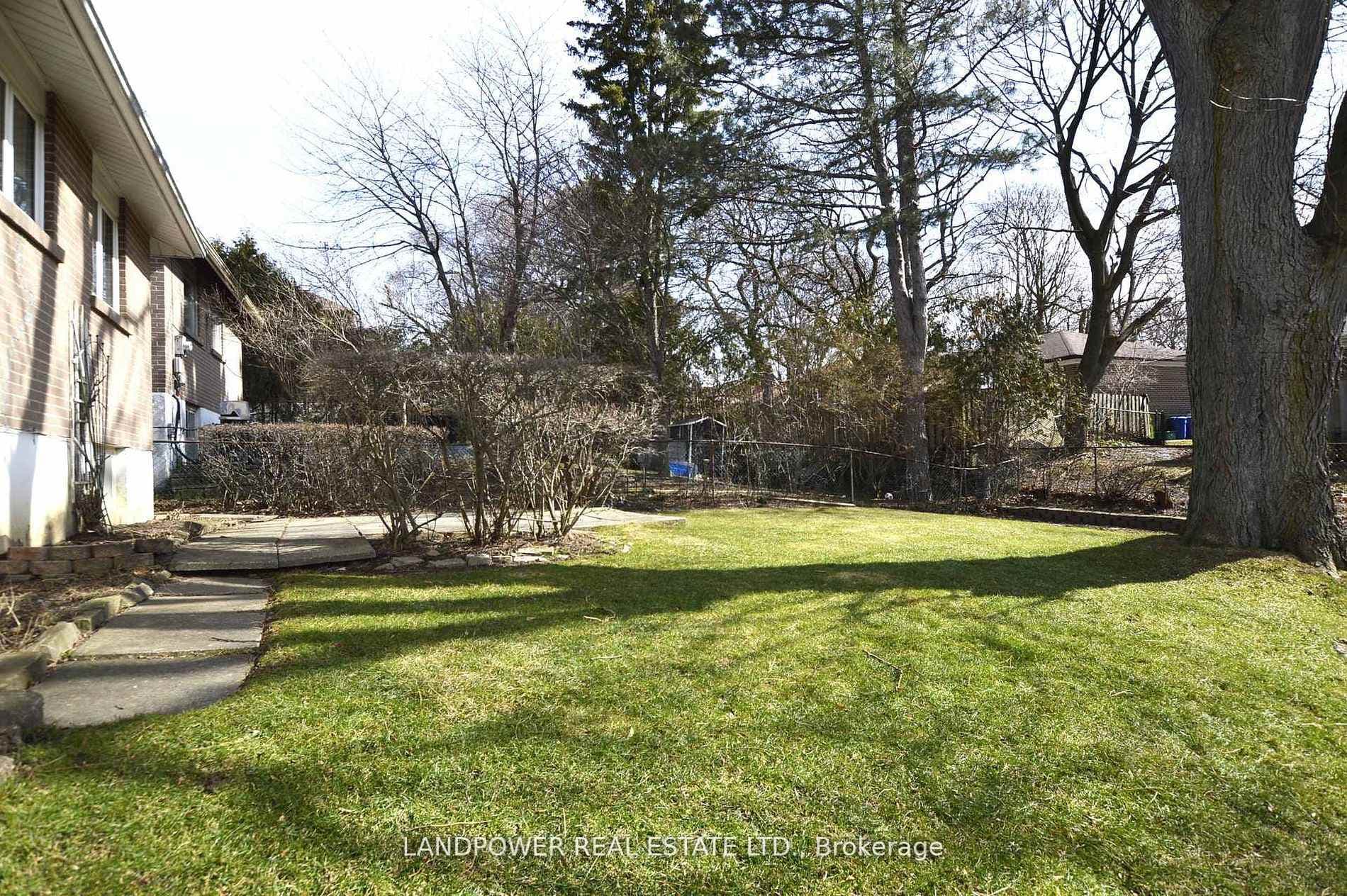 93 Clansman Boulevard - Detached photo 35 of 37 in Hillcrest Village / Bayview Village, Ontario