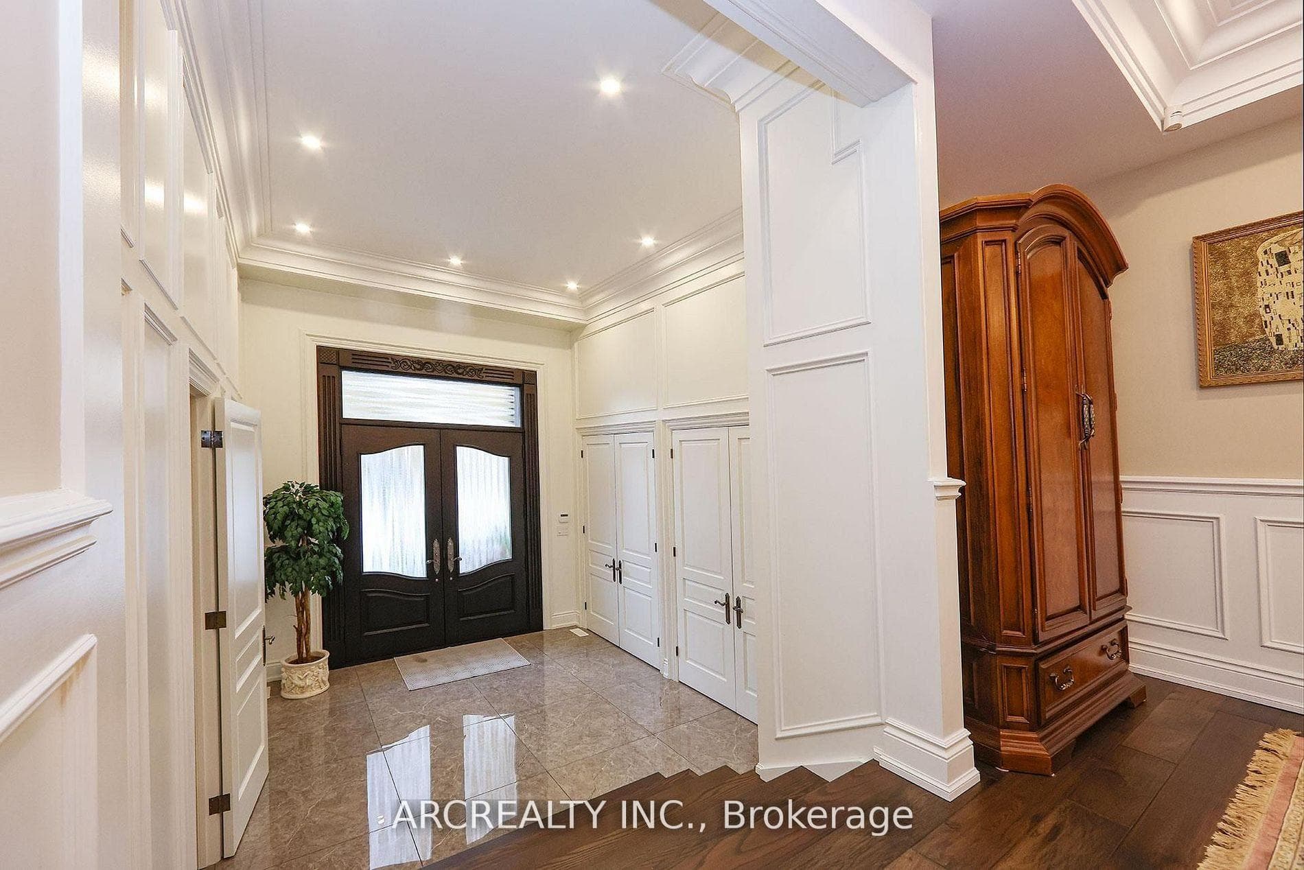 188 Alfred Avenue - Detached photo 4 of 49 in Willowdale / Newtonbrook, Ontario