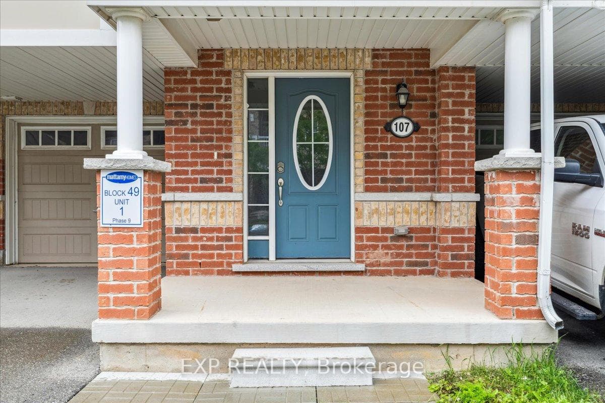 107 Lemieux Court - Townhouse photo 4 of 36 in Milton, Ontario