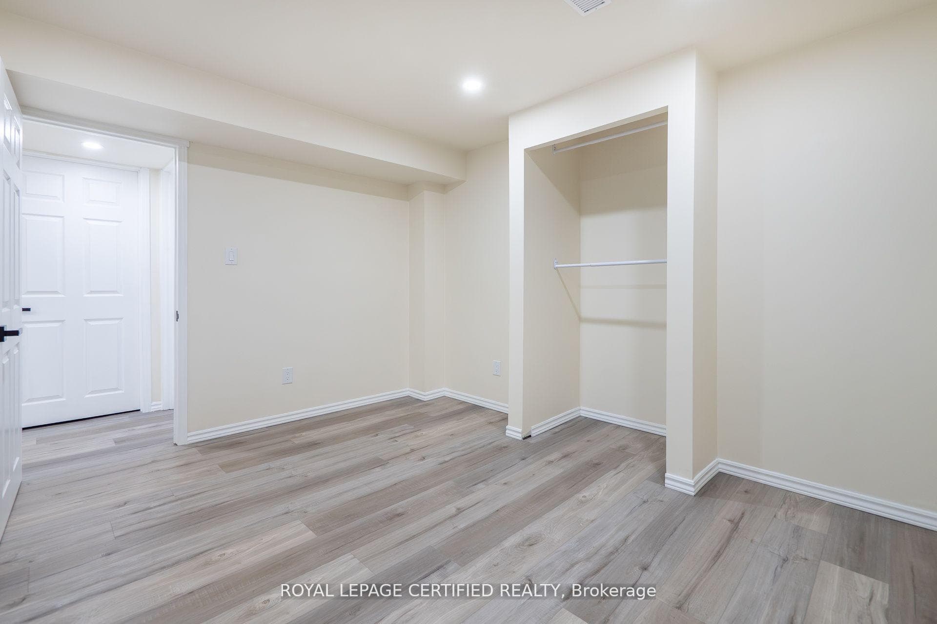 643 Garden Walk - Detached photo 47 of 50 in Mississauga, Ontario