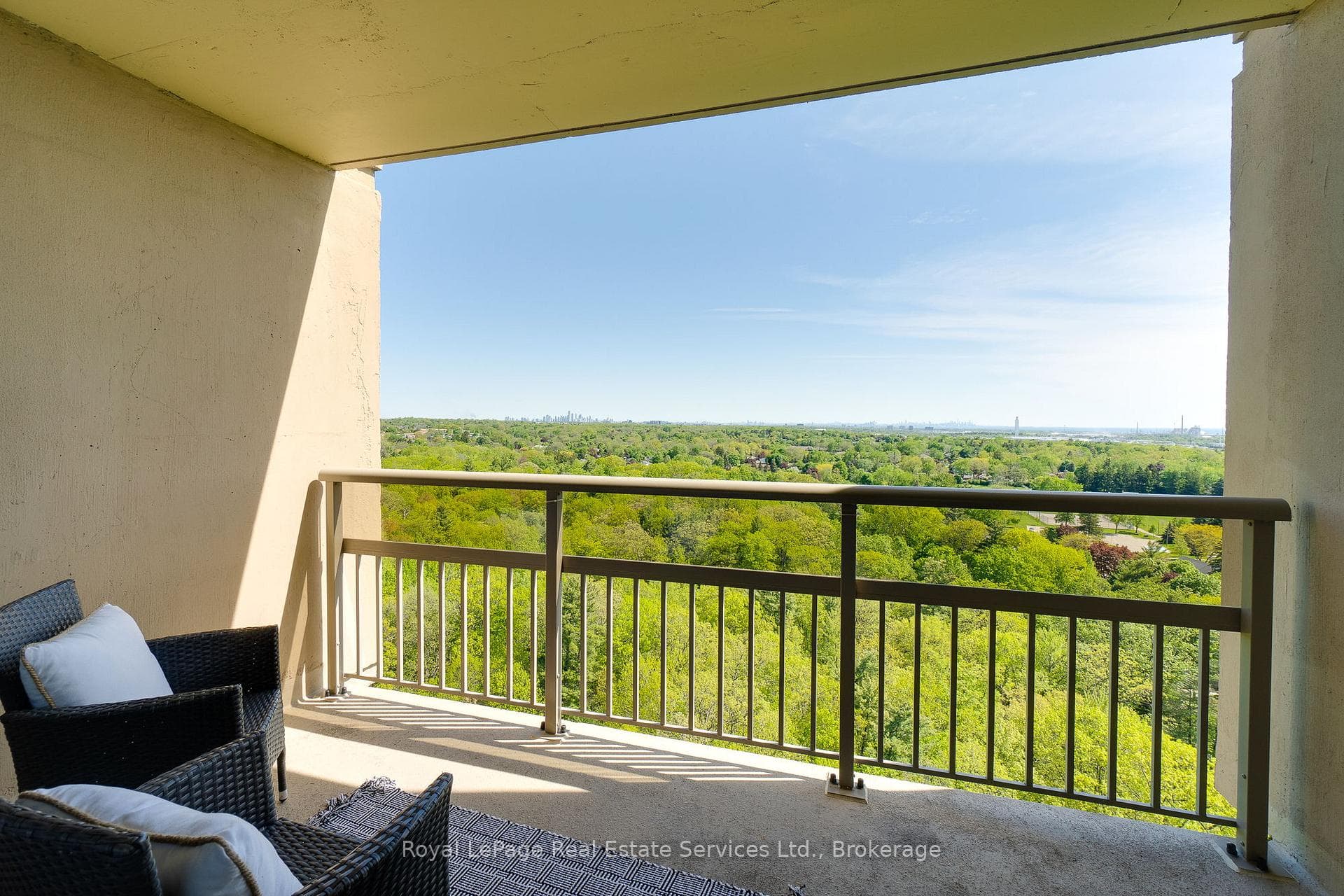 1359 White Oaks Boulevard Unit 1810 - Condo photo 24 of 32 in Oakville, Ontario