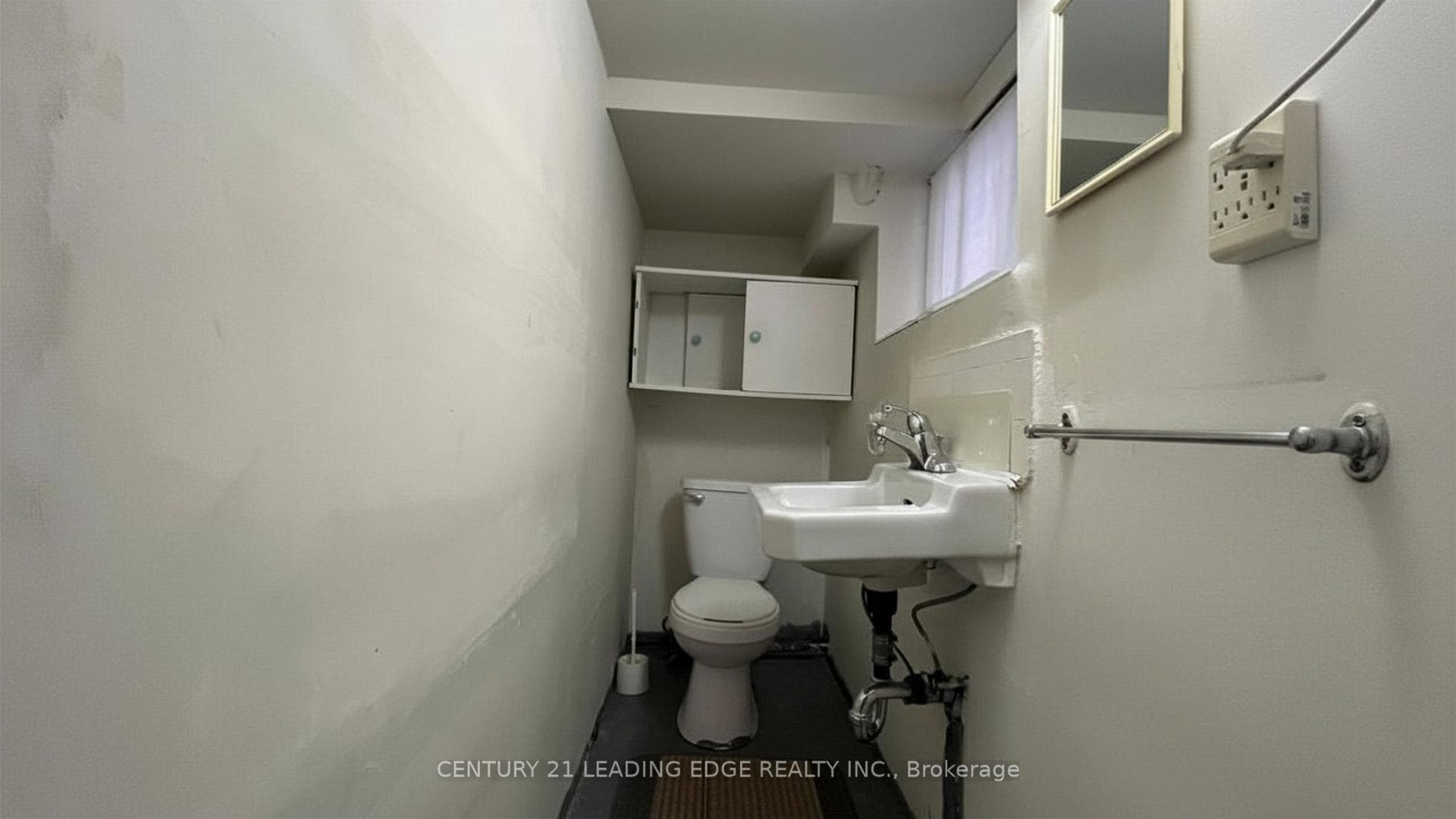 25 Madelaine Avenue - Detached photo 9 of 25 in Birch Cliff / Cliffside, Ontario