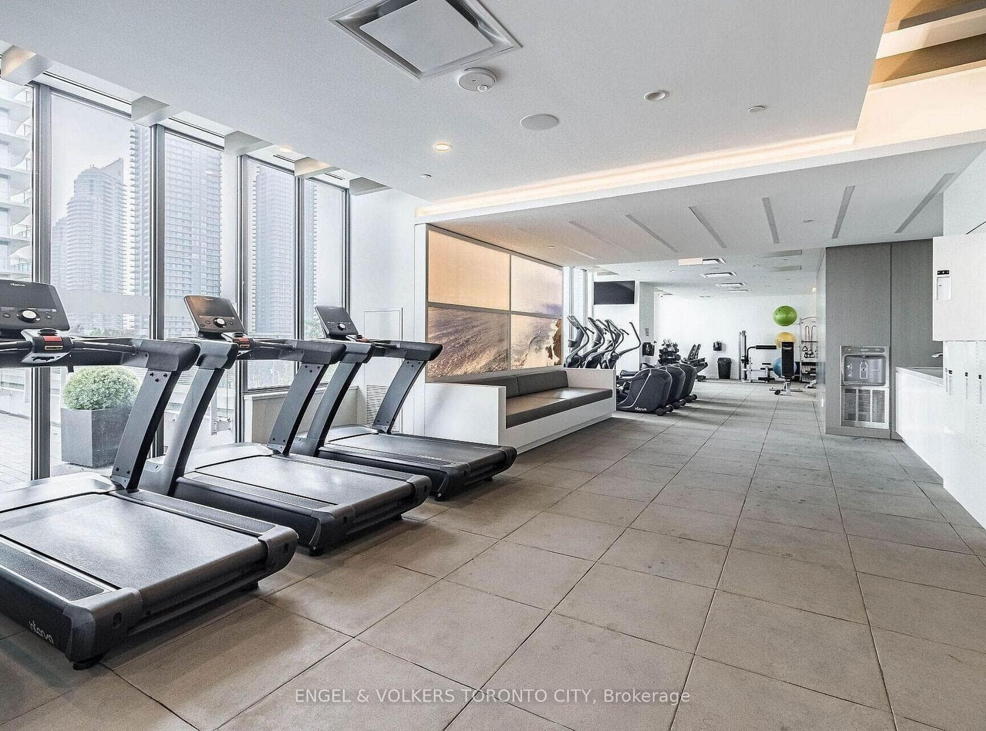 70 Annie Craig Drive Unit TH104 - Condo photo 12 of 22 in Liberty Village / Parkdale / South Parkdale, Ontario