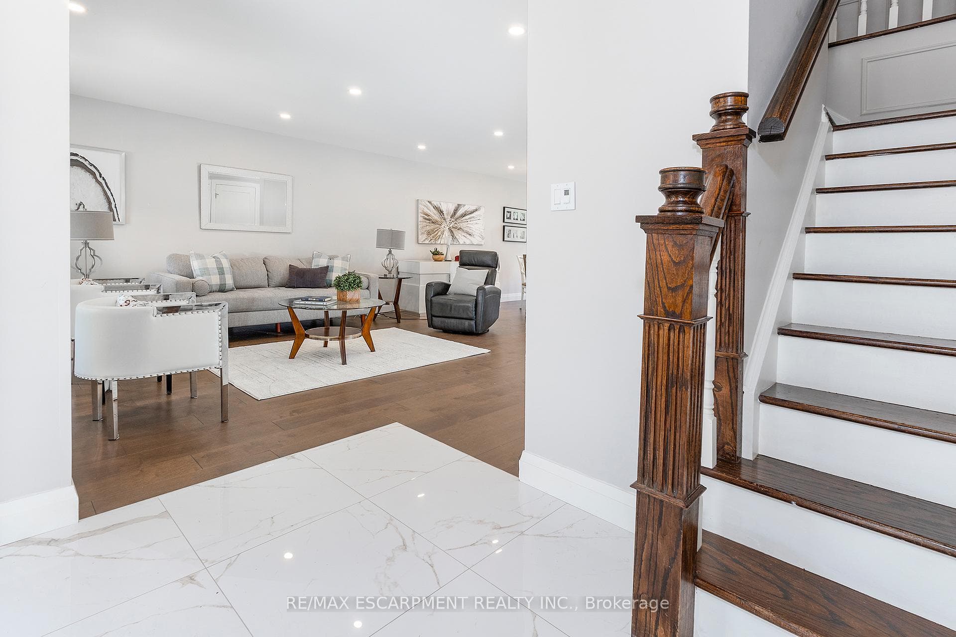 436 Goodram Drive - Detached photo 5 of 43 in Burlington, Ontario