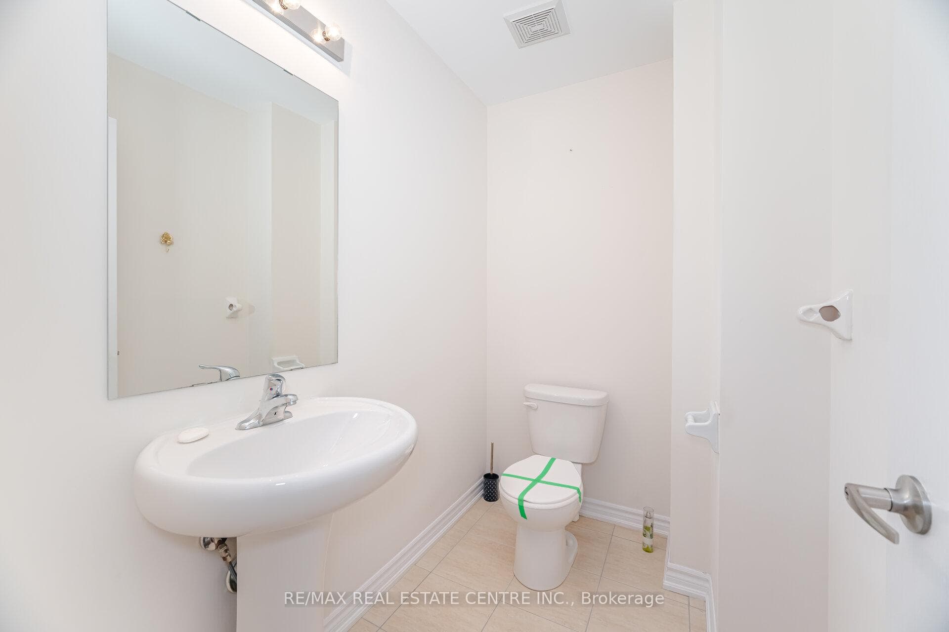 11 Yately Street - Townhouse photo 20 of 29 in Brampton, Ontario