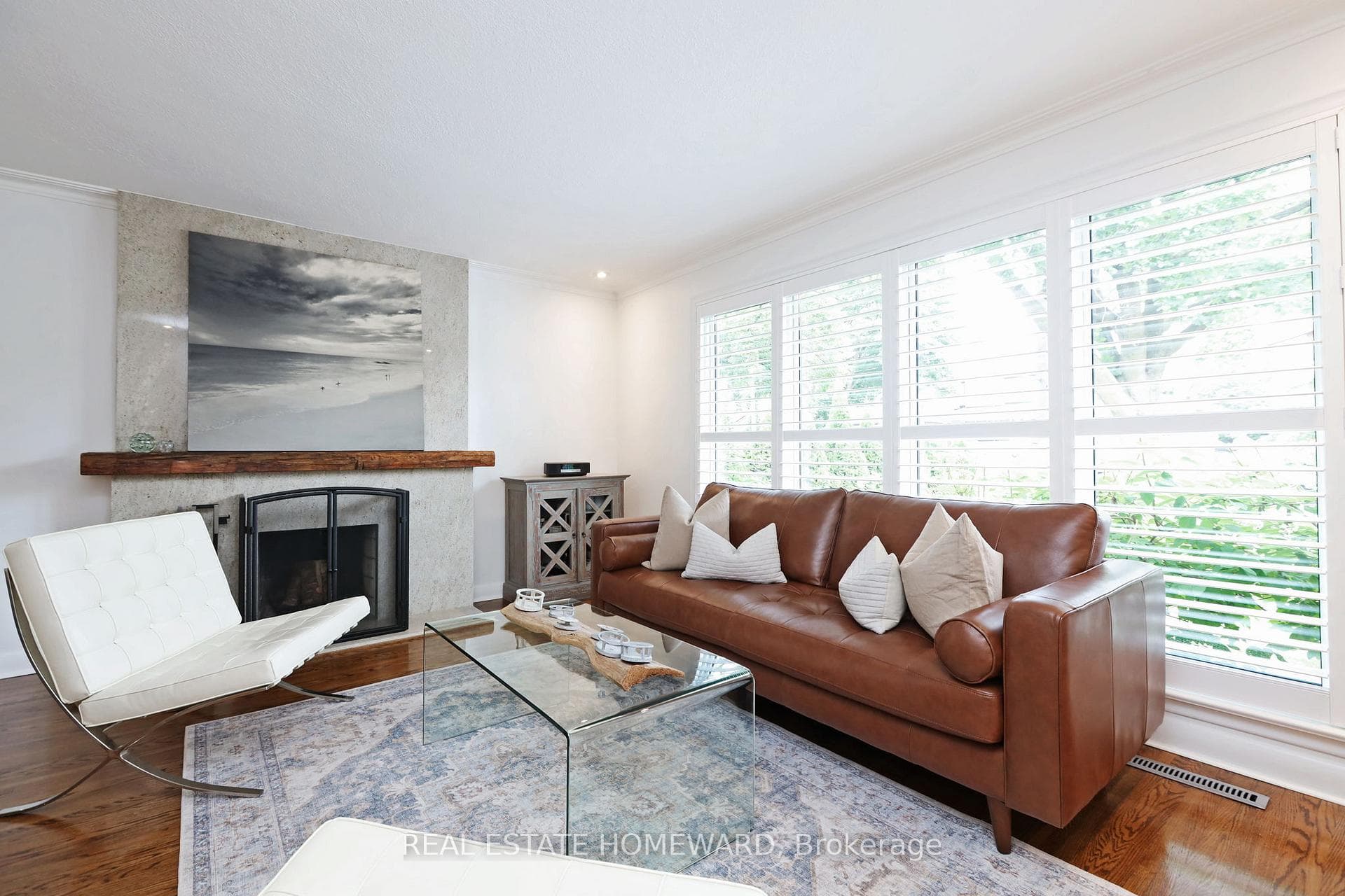 49 Greenfield Drive - Detached photo 3 of 15 in Etobicoke (Islington / Rexdale), Ontario