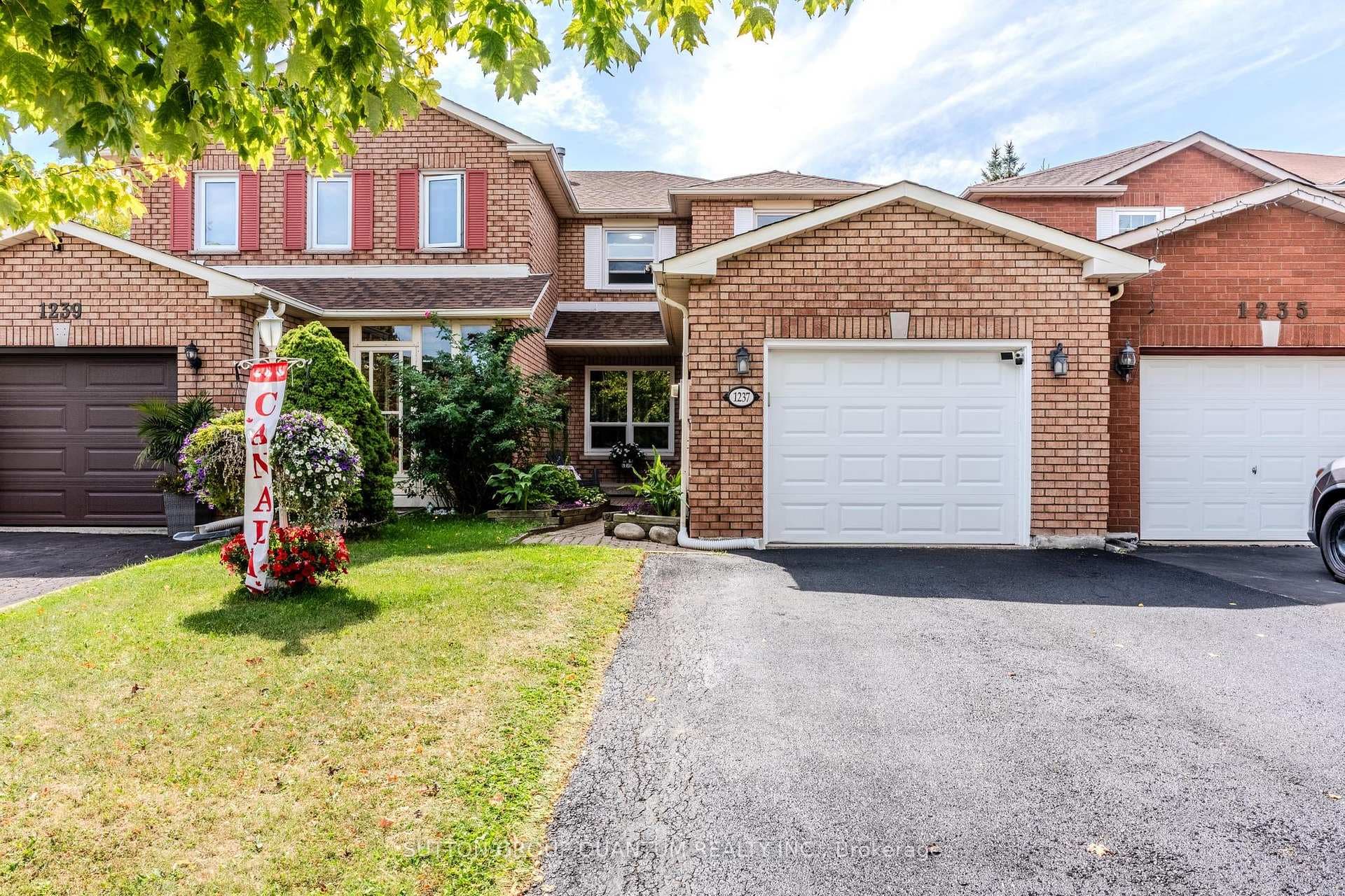 1237 Blackburn Drive - home for sale in Oakville, Ontario