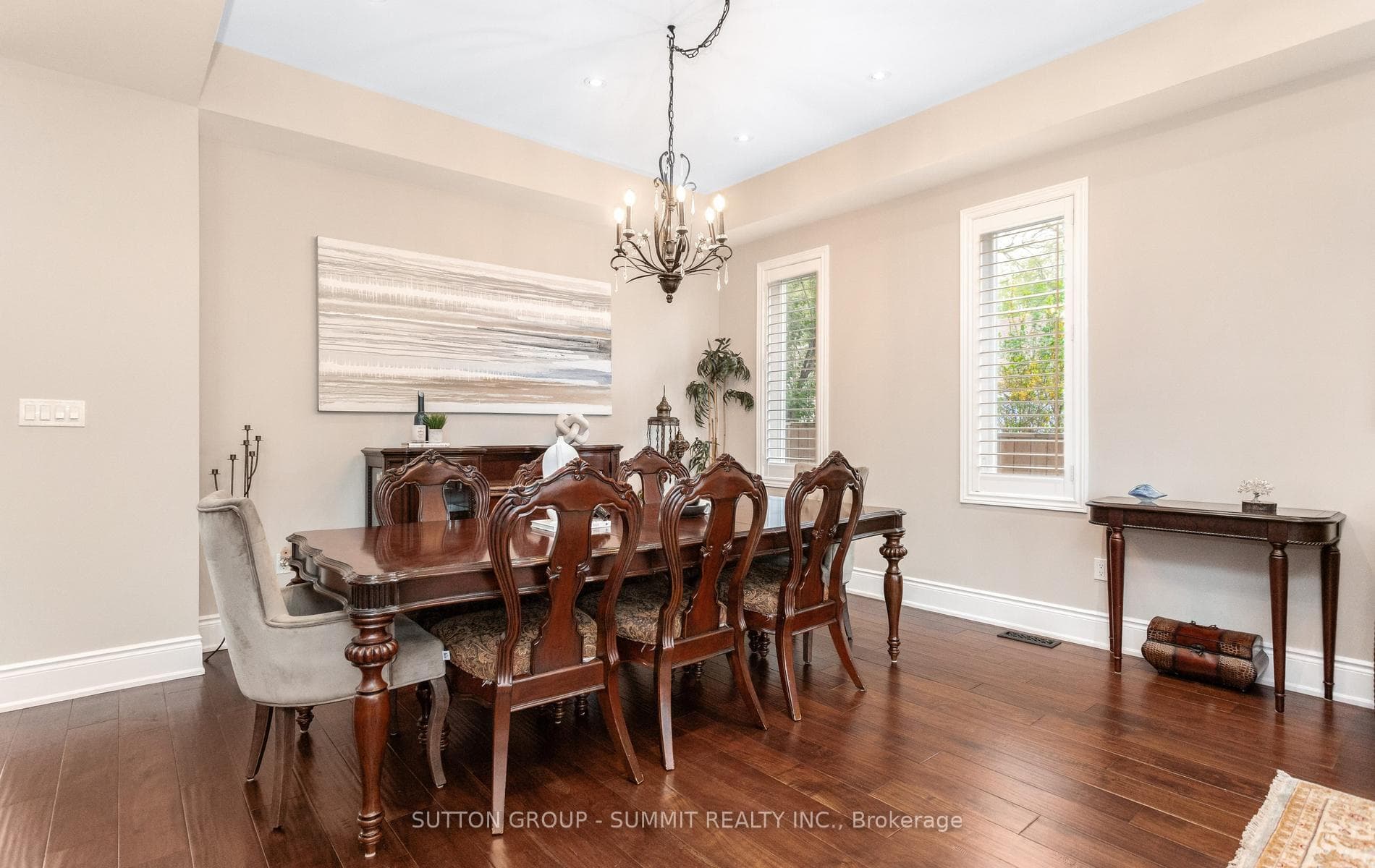 121 Ringwood Road - Detached photo 6 of 49 in Oakville, Ontario