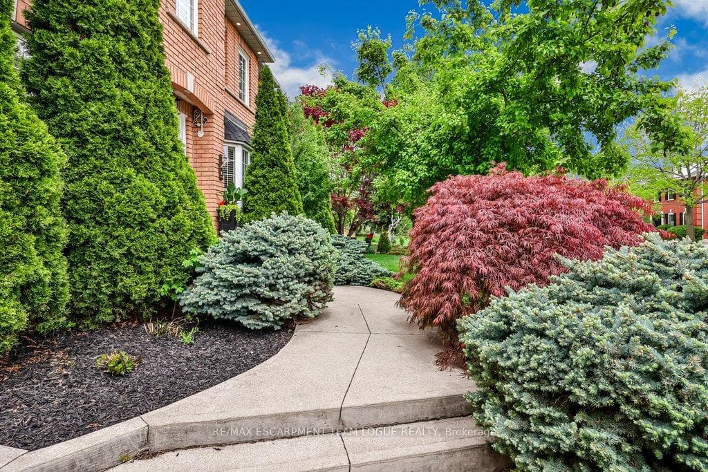 145 Westchester Road - Detached photo 3 of 50 in Oakville, Ontario
