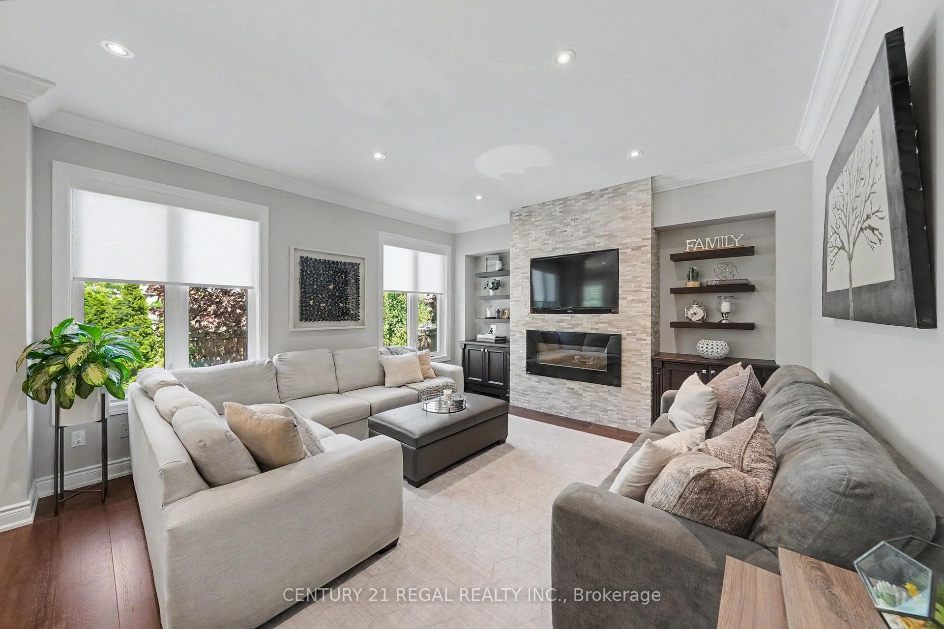 2260 Chickadee Crescent - Detached photo 9 of 47 in Oakville, Ontario