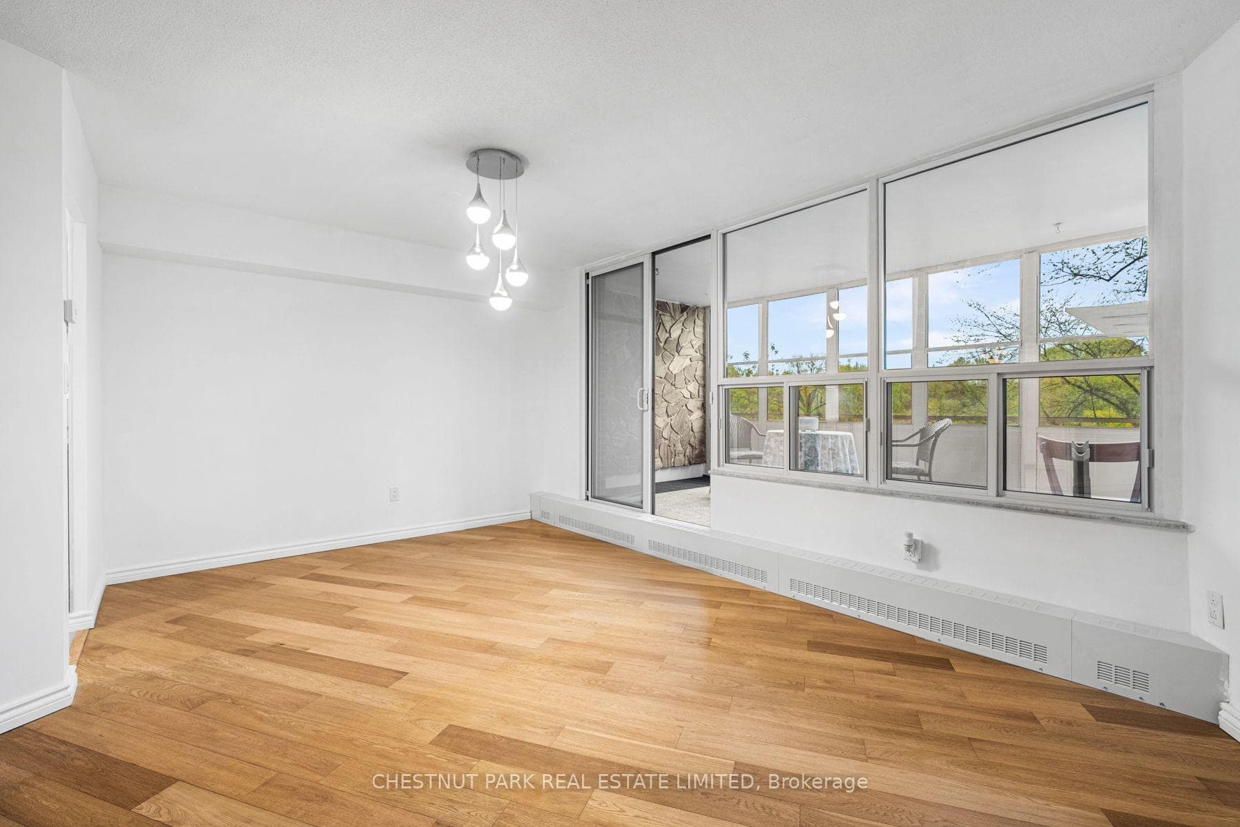 60 Pavane Linkway N/A Unit 206 - Condo photo 9 of 45 in Flemingdon Park / Don Mills, Ontario