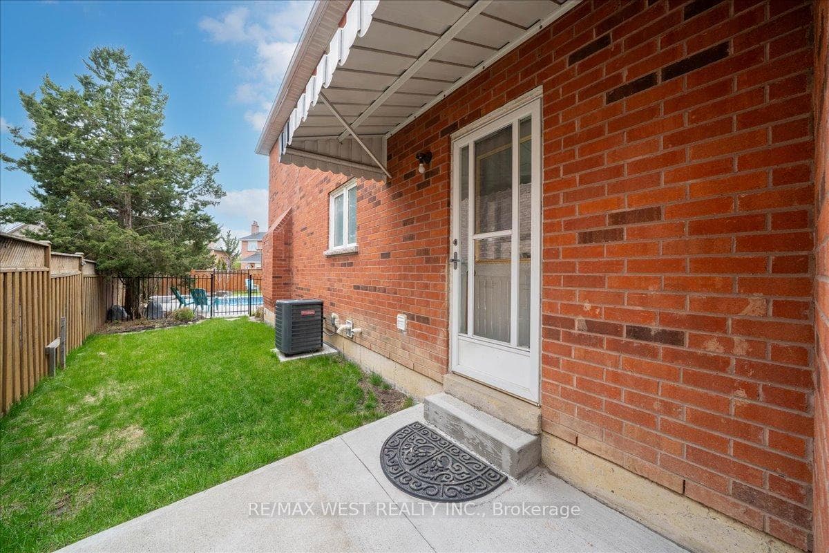 12 Berrydown Drive - Detached photo 39 of 50 in Caledon, Ontario