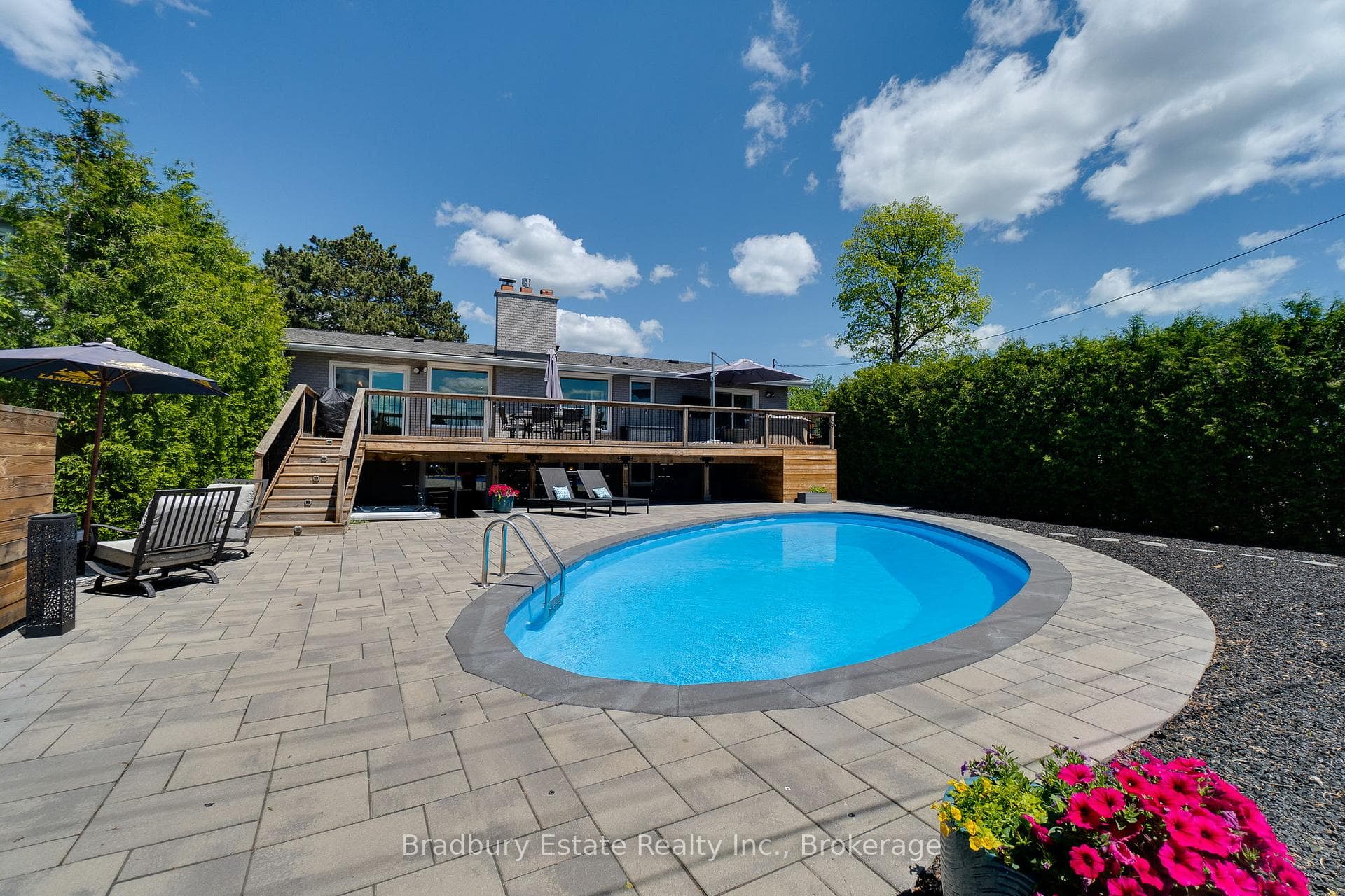 498 Wicklow Road - Detached photo 30 of 39 in Burlington, Ontario