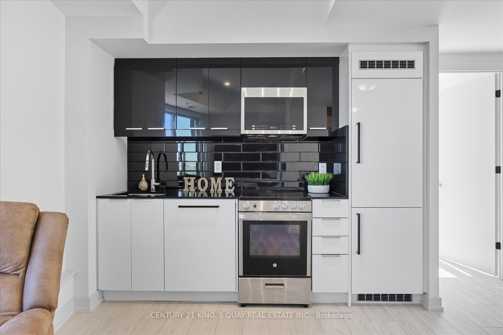 90 Glen Everest Road Unit 1008 - Condo photo 14 of 50 in Birch Cliff / Cliffside, Ontario