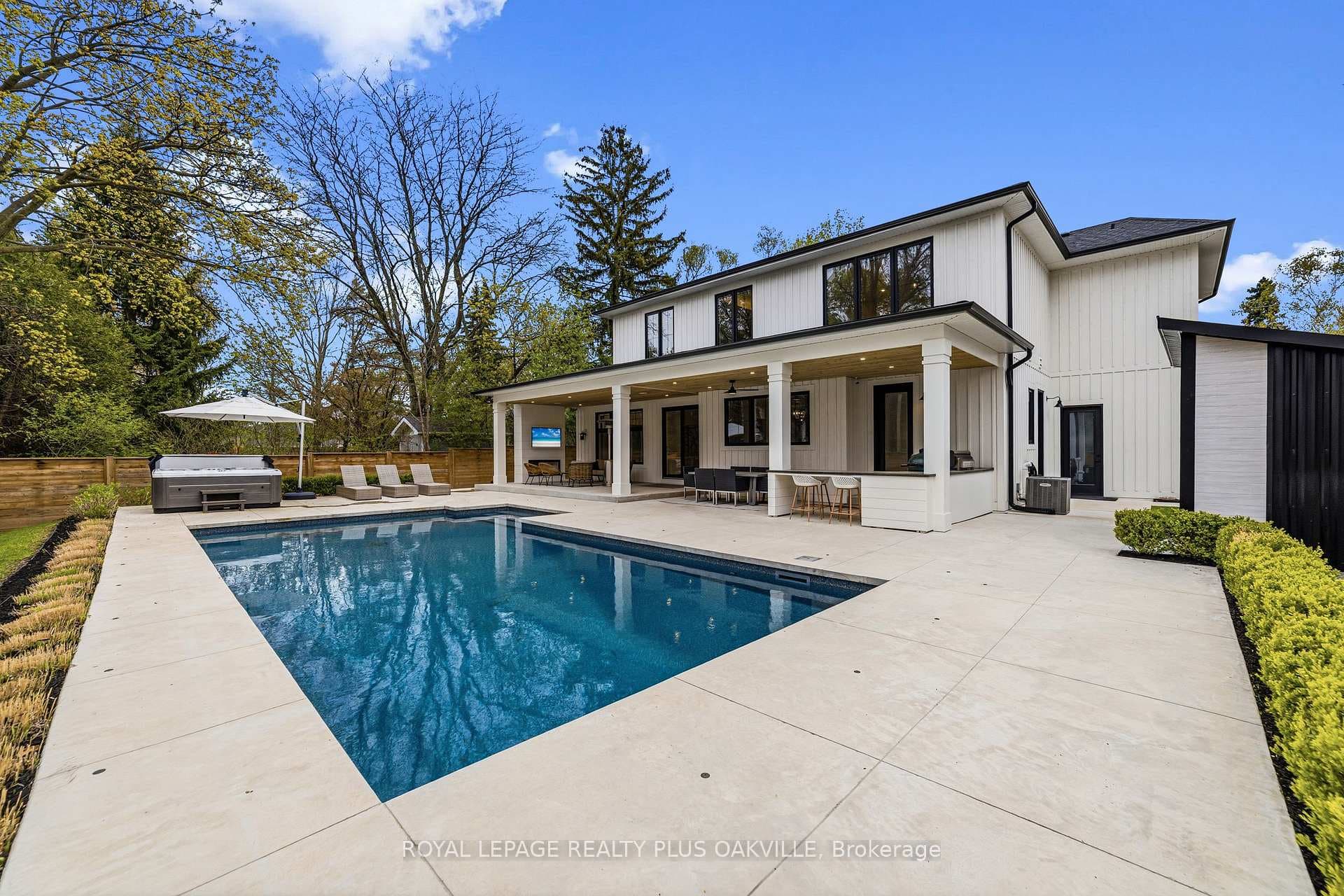 2057 Salvator Boulevard - Detached photo 45 of 50 in Oakville, Ontario