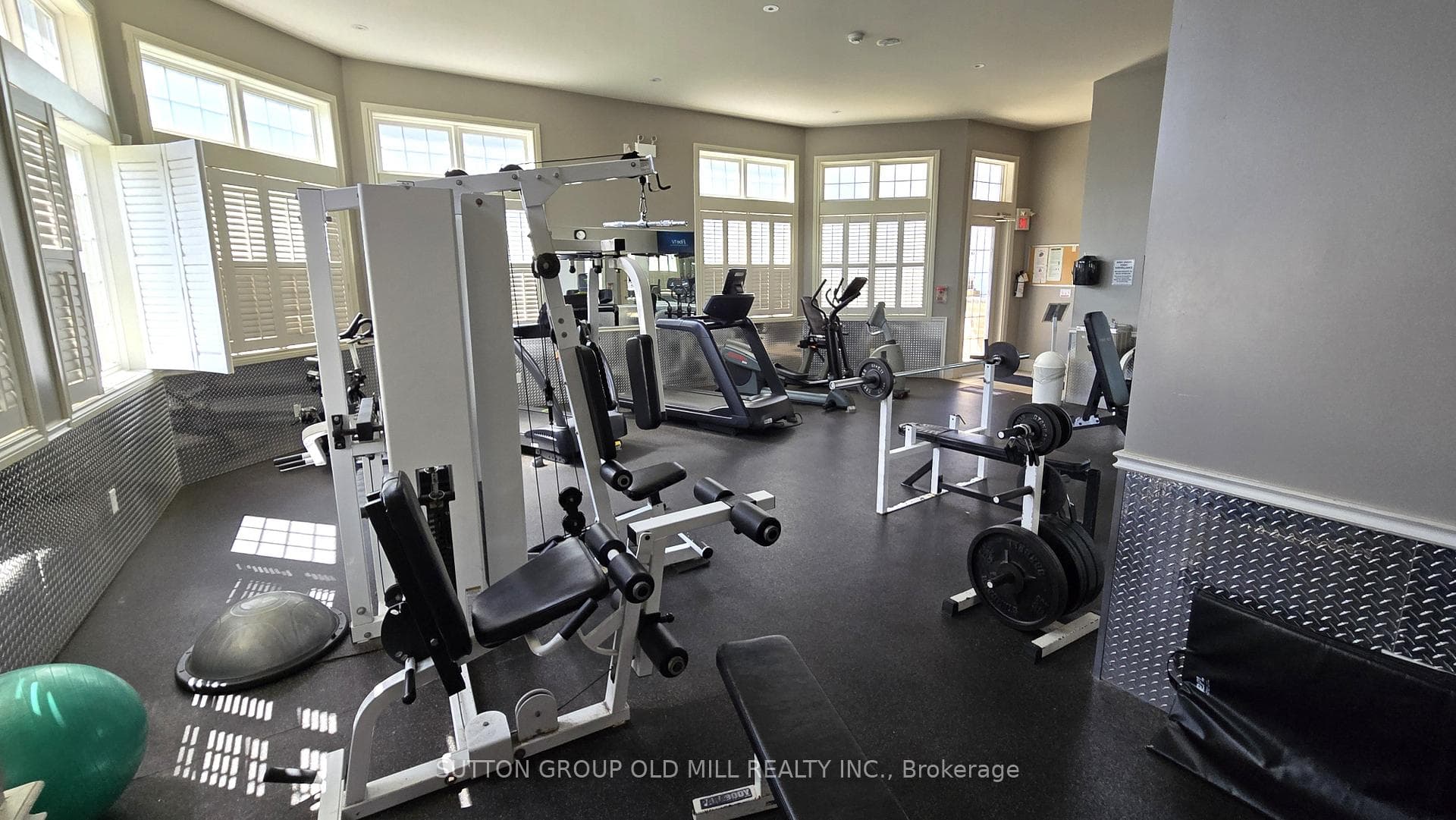 1470 Bishops Gate Unit 208 - Condo photo 27 of 32 in Oakville, Ontario