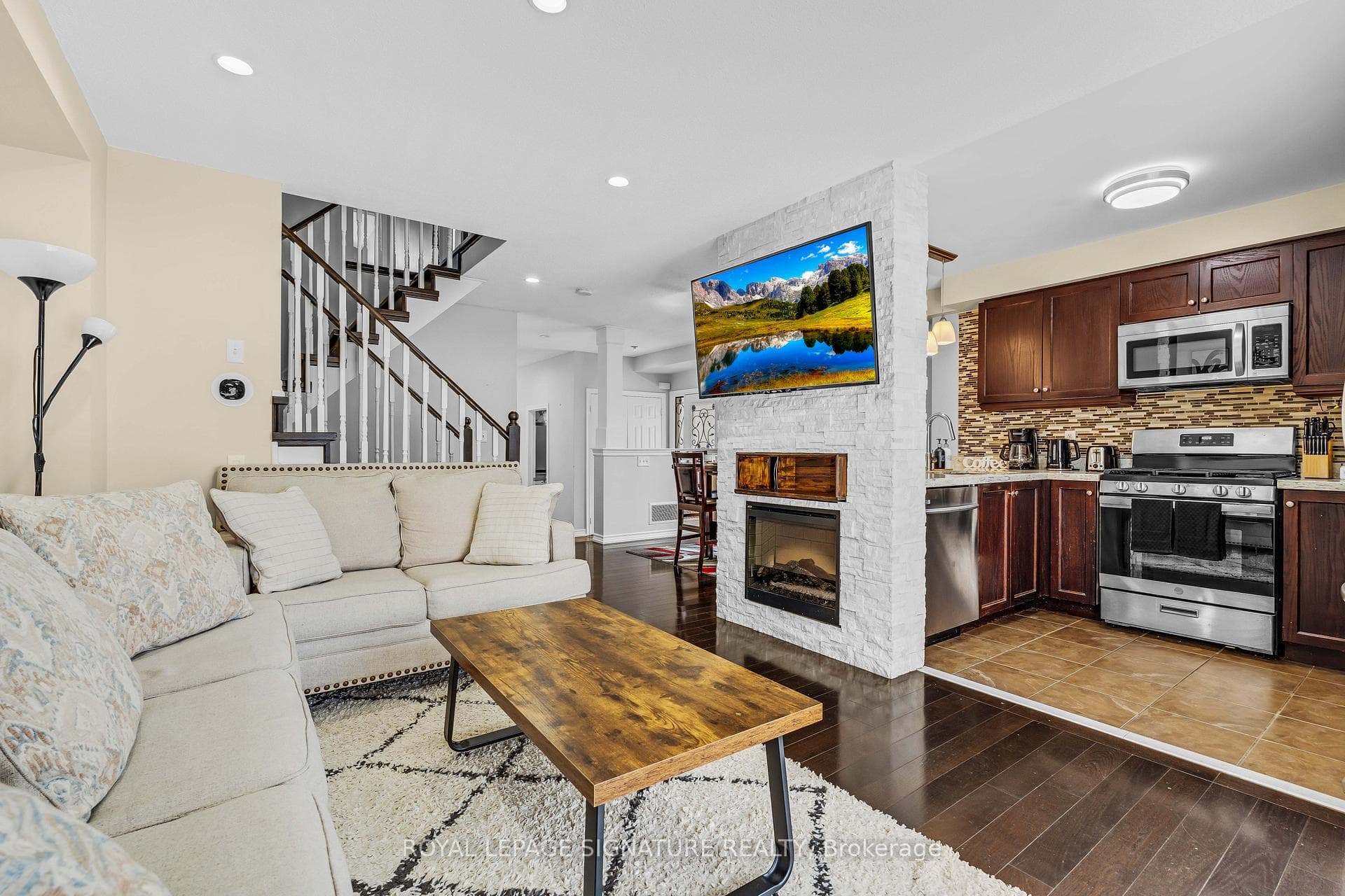 4280 Thomas Alton Boulevard - Semi-Detached photo 7 of 35 in Burlington, Ontario