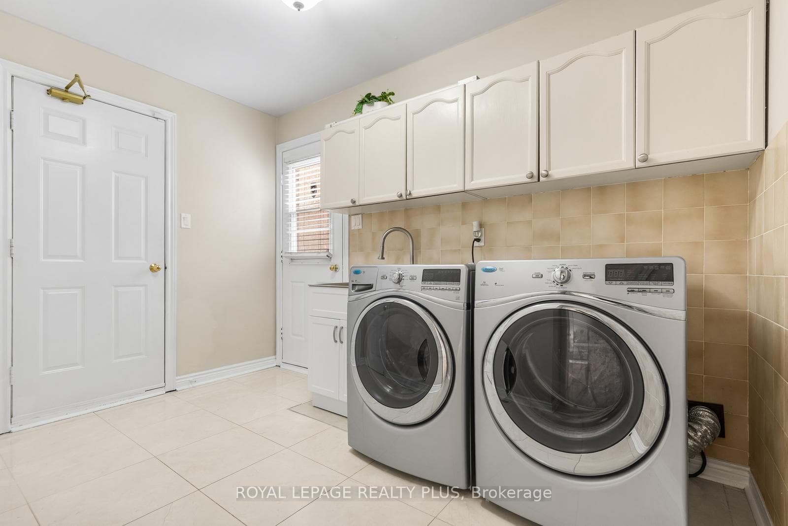 1504 Tanner Court - Detached photo 42 of 50 in Oakville, Ontario