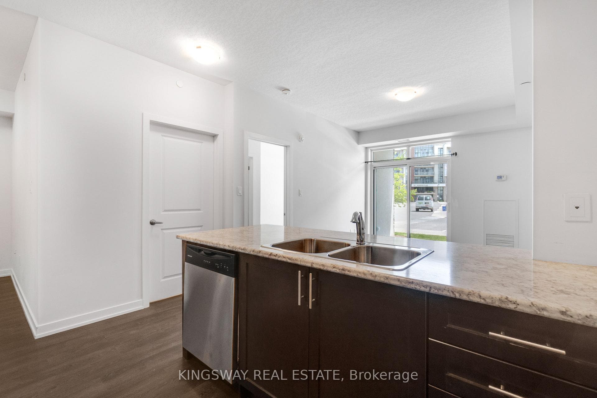 125 Shoreview Place Unit 109 - Condo photo 17 of 49 in Hamilton, Ontario