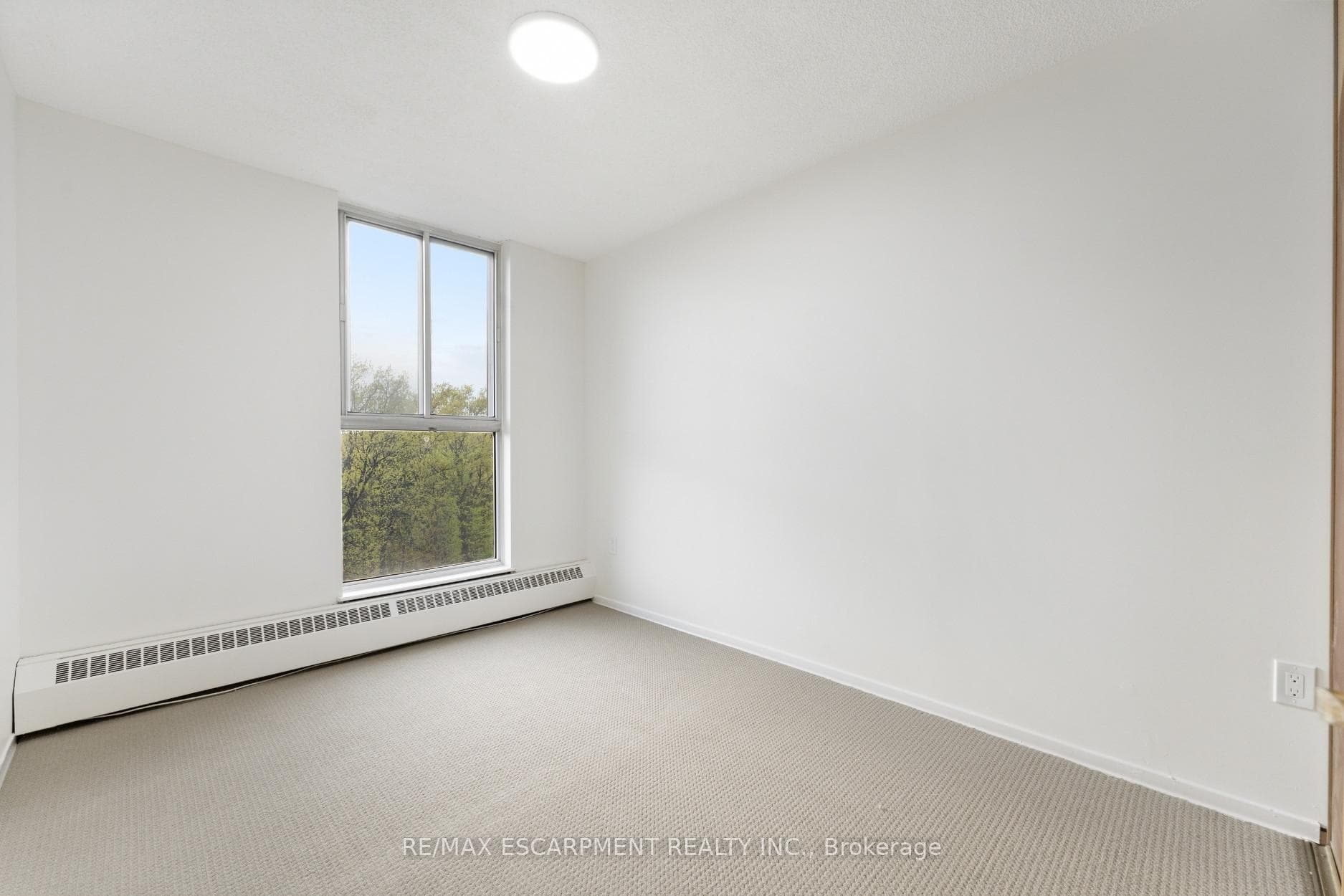 1964 MAIN Street Unit 1104 - Condo photo 21 of 43 in Hamilton, Ontario