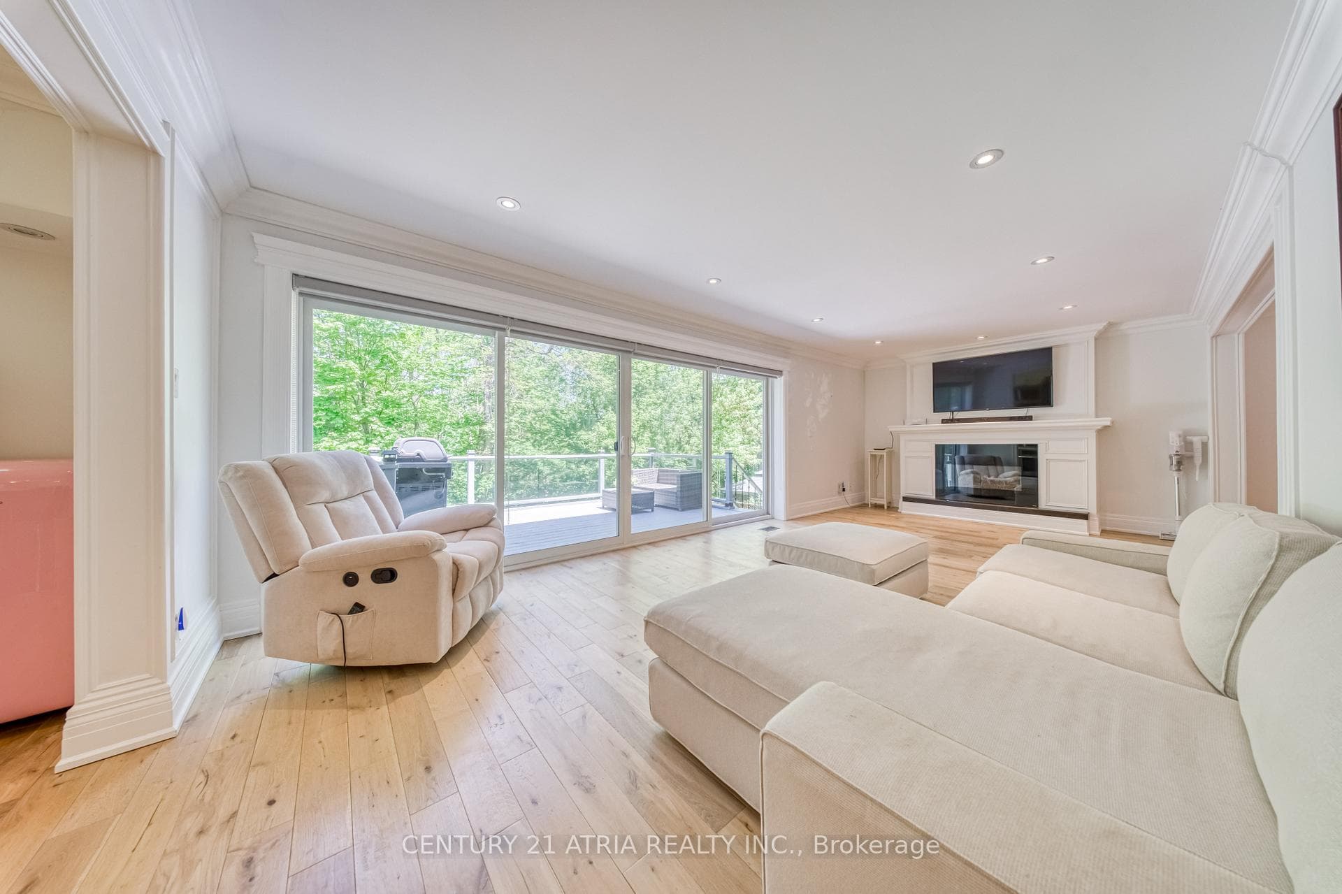 474 Hidden Trail N/A - Detached photo 11 of 47 in Thornhill / Willowdale, Ontario
