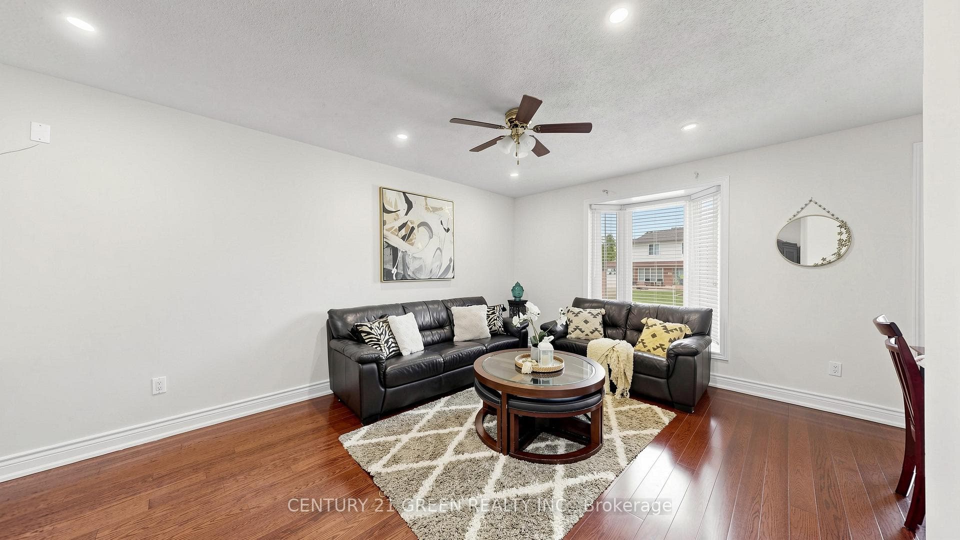 95 Kearney Drive - Detached photo 8 of 45 in Etobicoke (West Mall / Rexdale), Ontario