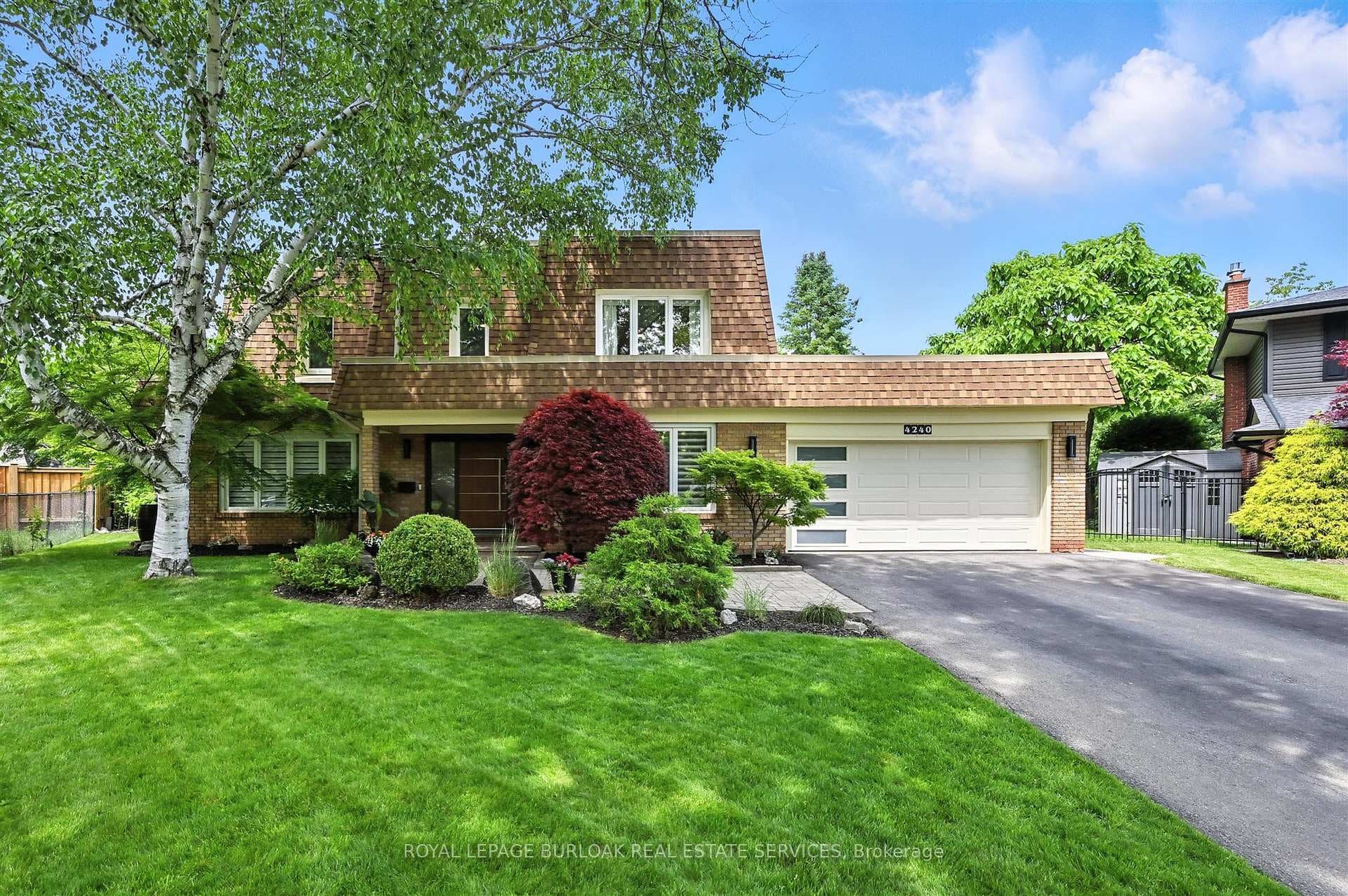 4240 Dunvegan Road - home for sale in Burlington, Ontario