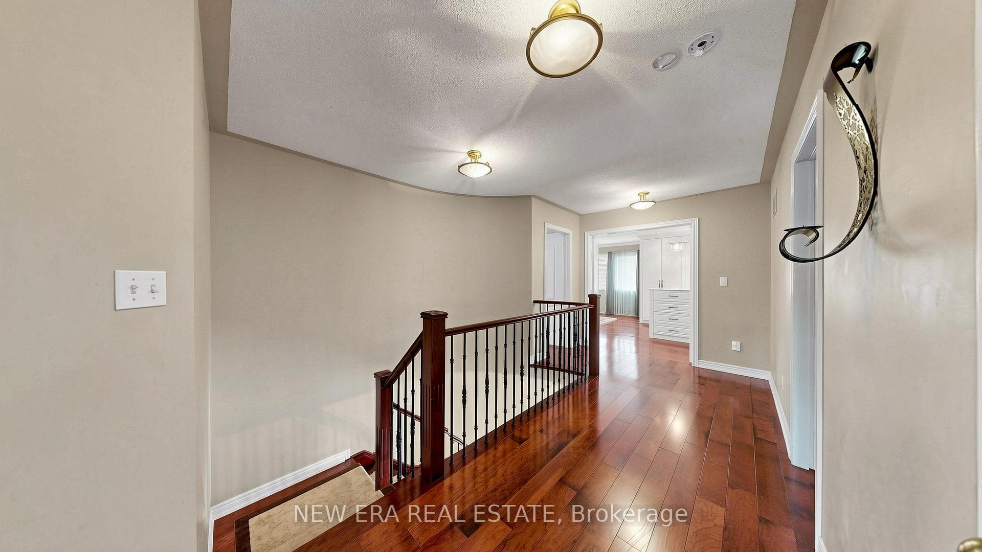 1206 Lindenrock Drive - Detached photo 19 of 50 in Oakville, Ontario