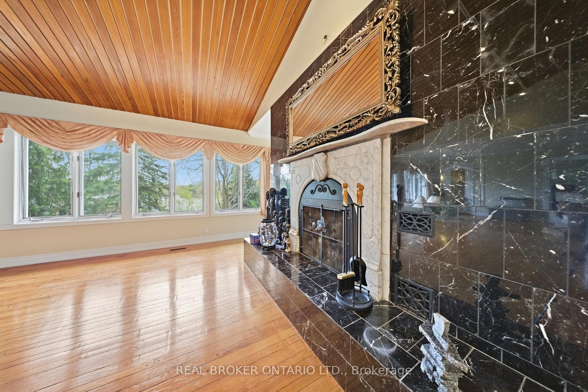 529 Conservation Drive - Detached photo 12 of 45 in Brampton, Ontario