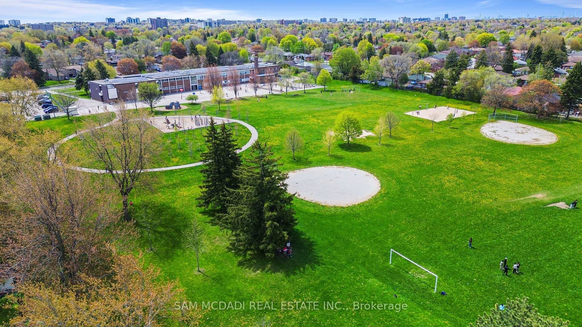 250 Orton Pk Road Unit 25 - Condo photo 22 of 23 in Scarborough (West Hill / Highland Creek), Ontario
