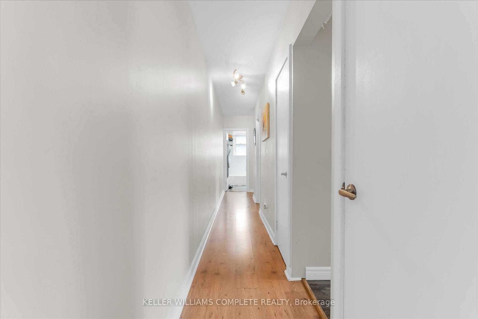 4 Robinson Street Unit 14 - Condo photo 6 of 17 in Hamilton, Ontario