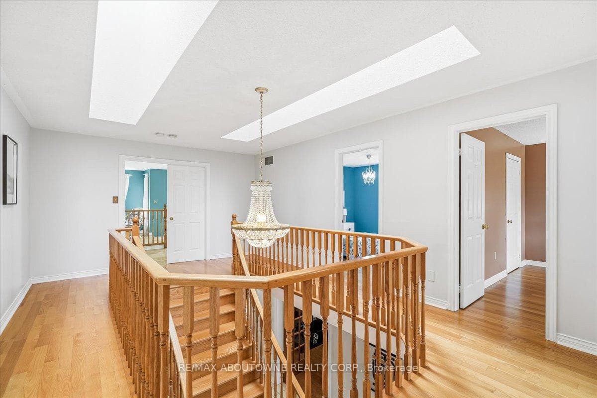 2055 Blacksmith Lane - Detached photo 22 of 49 in Oakville, Ontario