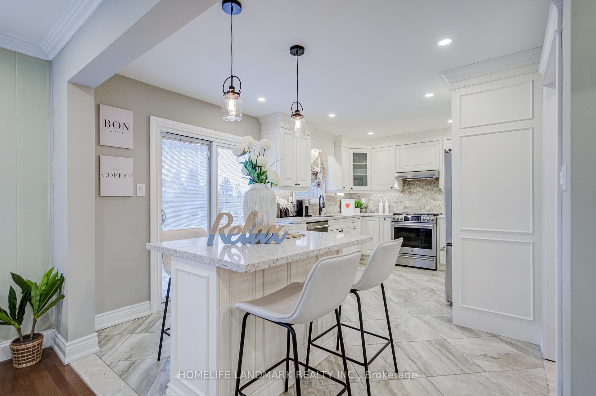 2105 Folkway Drive - Detached photo 14 of 33 in Mississauga, Ontario