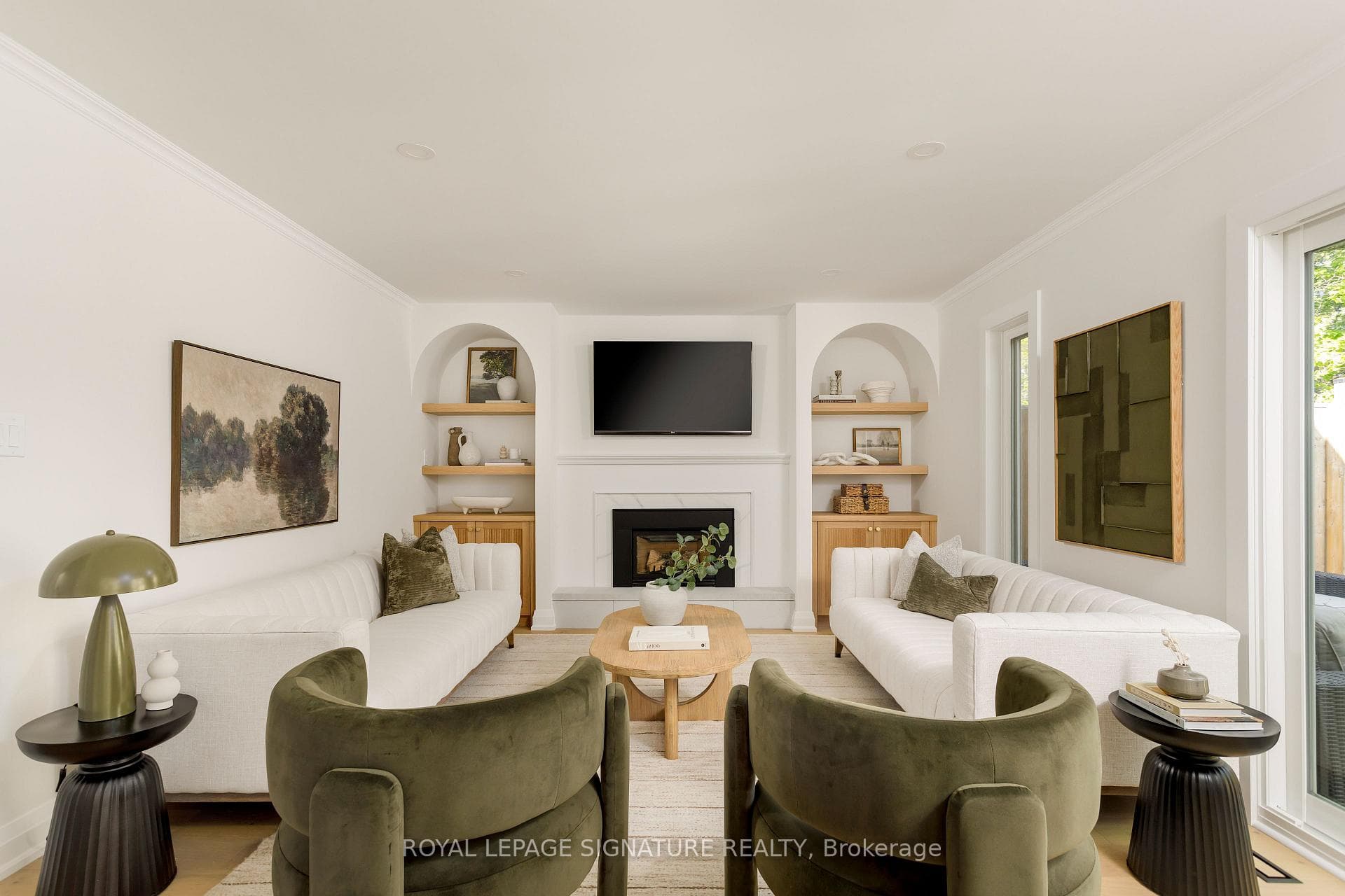 1026 Oak Meadow Road - Detached photo 12 of 50 in Oakville, Ontario