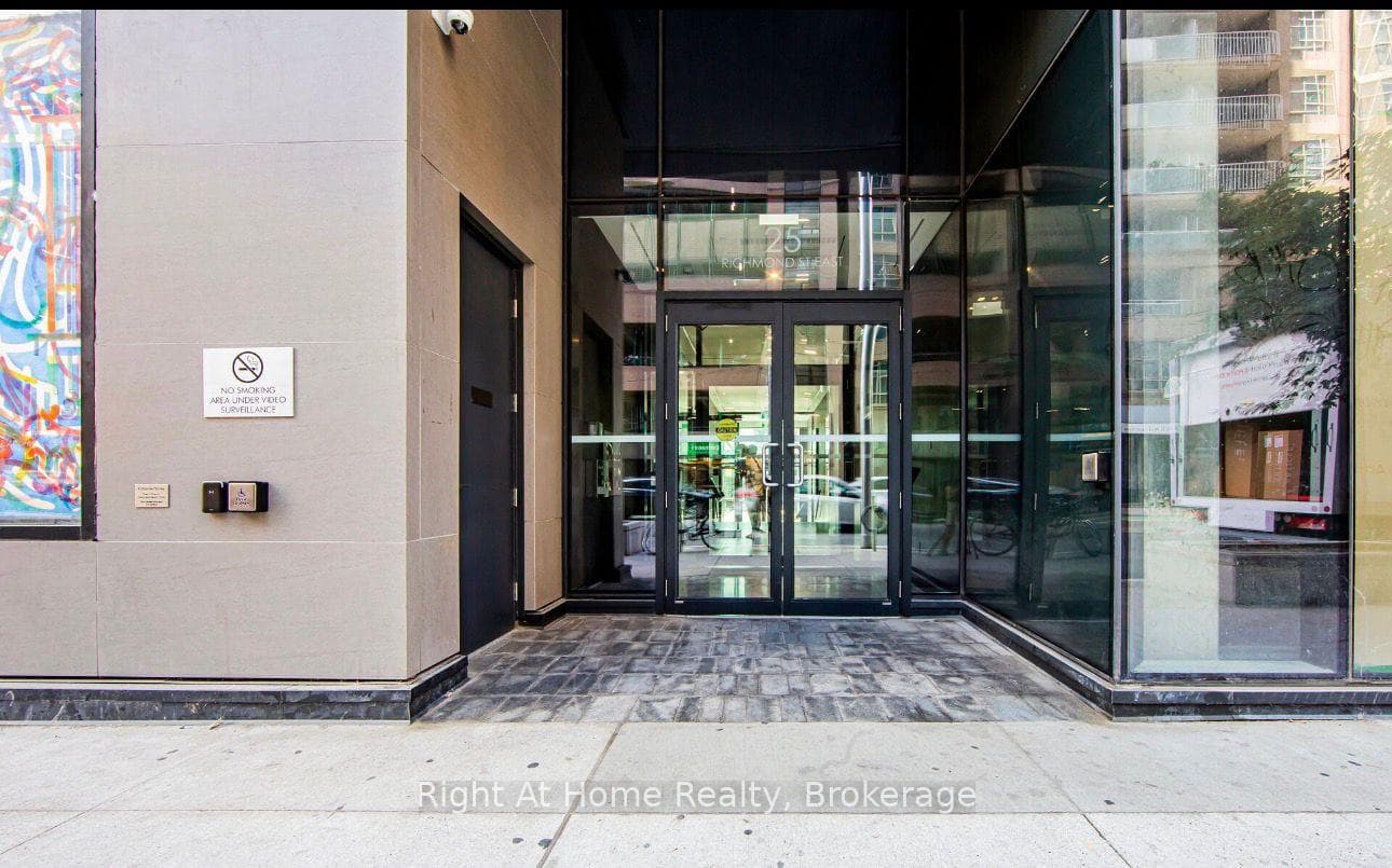 2606 25 Richmond Street Unit 6 - Condo photo 9 of 15 in Regent Park / Cabbagetown / St. James Town, Ontario