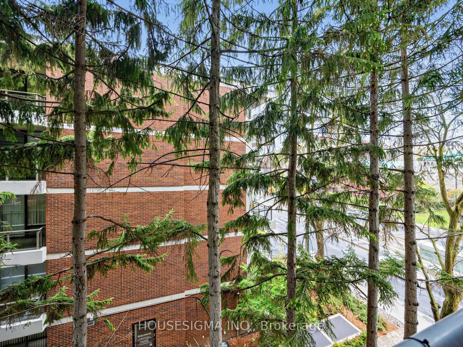 223 St.Clair Avenue Unit 306 - Condo photo 26 of 26 in Annex / Yorkville / Summerhill, Ontario