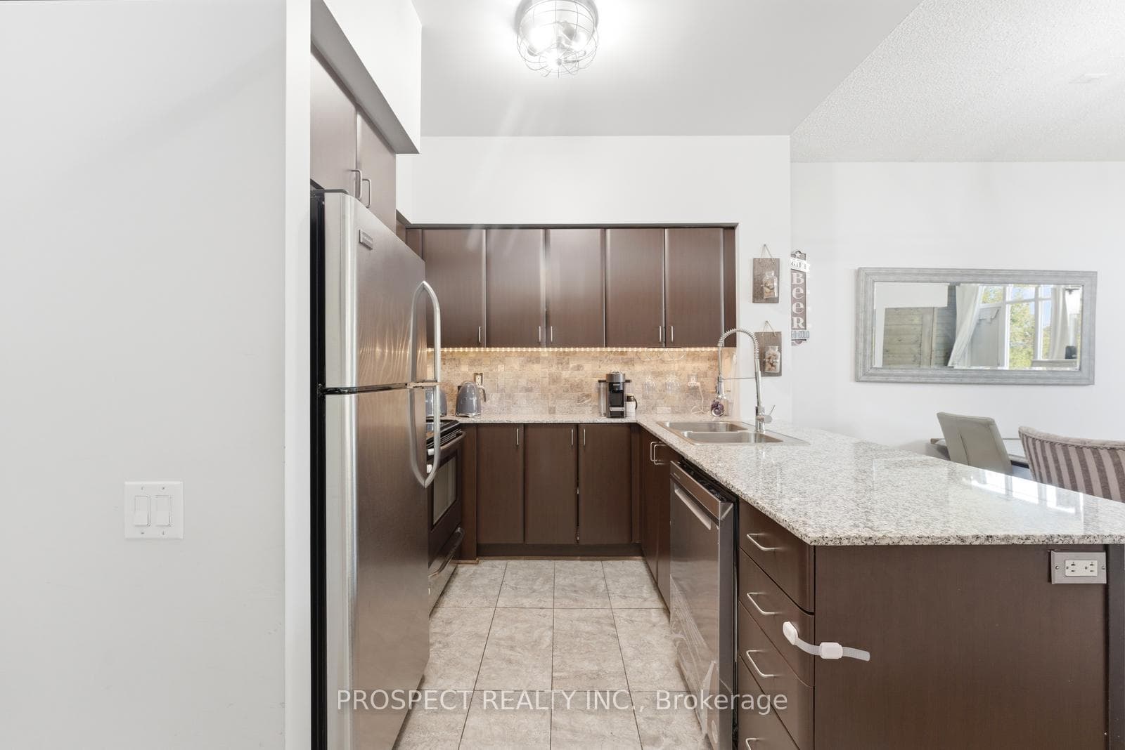 525 Wilson Avenue Unit 129 - Condo photo 7 of 31 in North York (Bathurst Manor / Clanton Park), Ontario