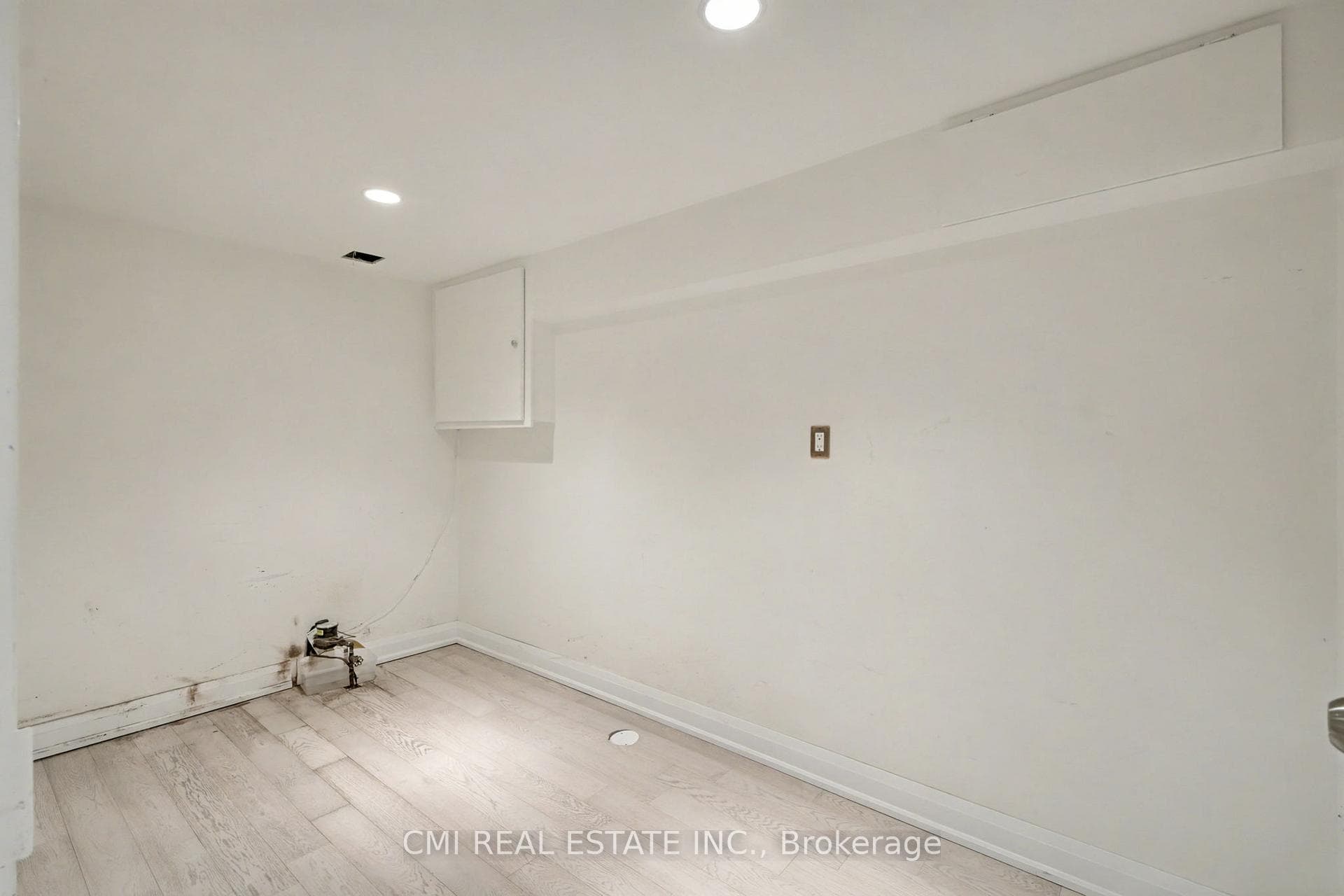 460 Martin Grove Road - Detached photo 24 of 38 in Etobicoke (Islington / Rexdale), Ontario