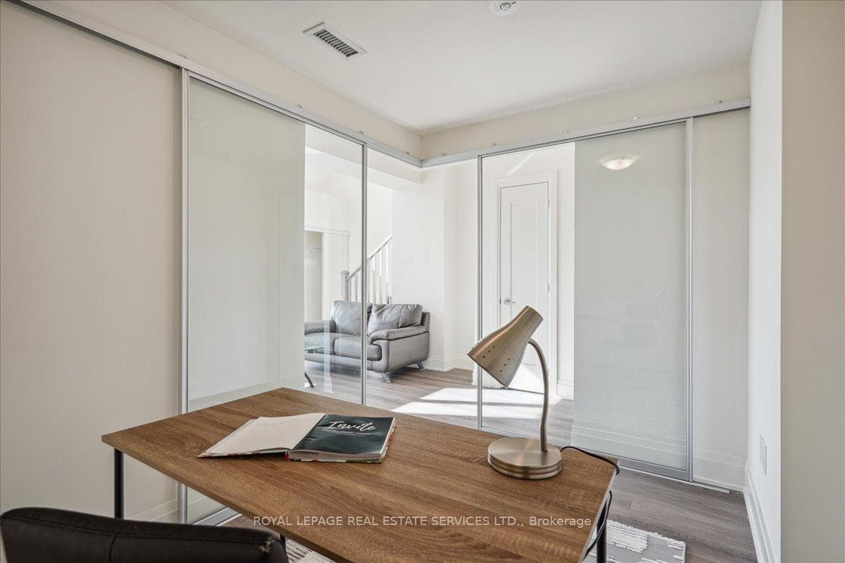 509 Dundas Street Unit 103 - Condo photo 10 of 40 in Oakville, Ontario
