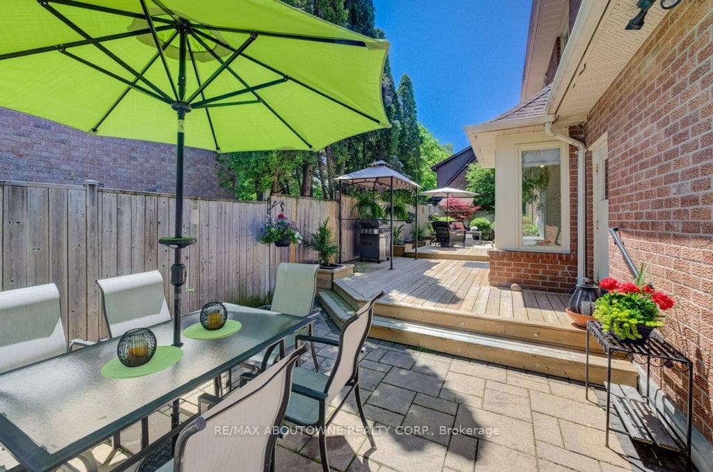 1300 Old Bridle Path - Detached photo 8 of 43 in Oakville, Ontario