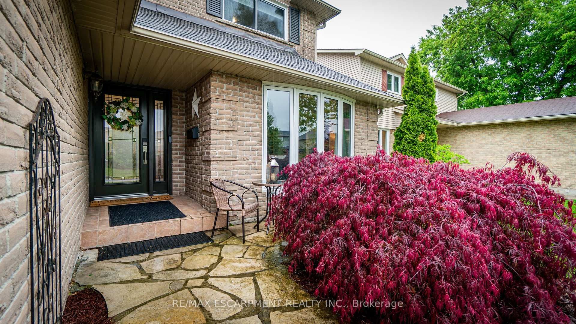2393 Arnold Crescent - Detached photo 5 of 50 in Burlington, Ontario