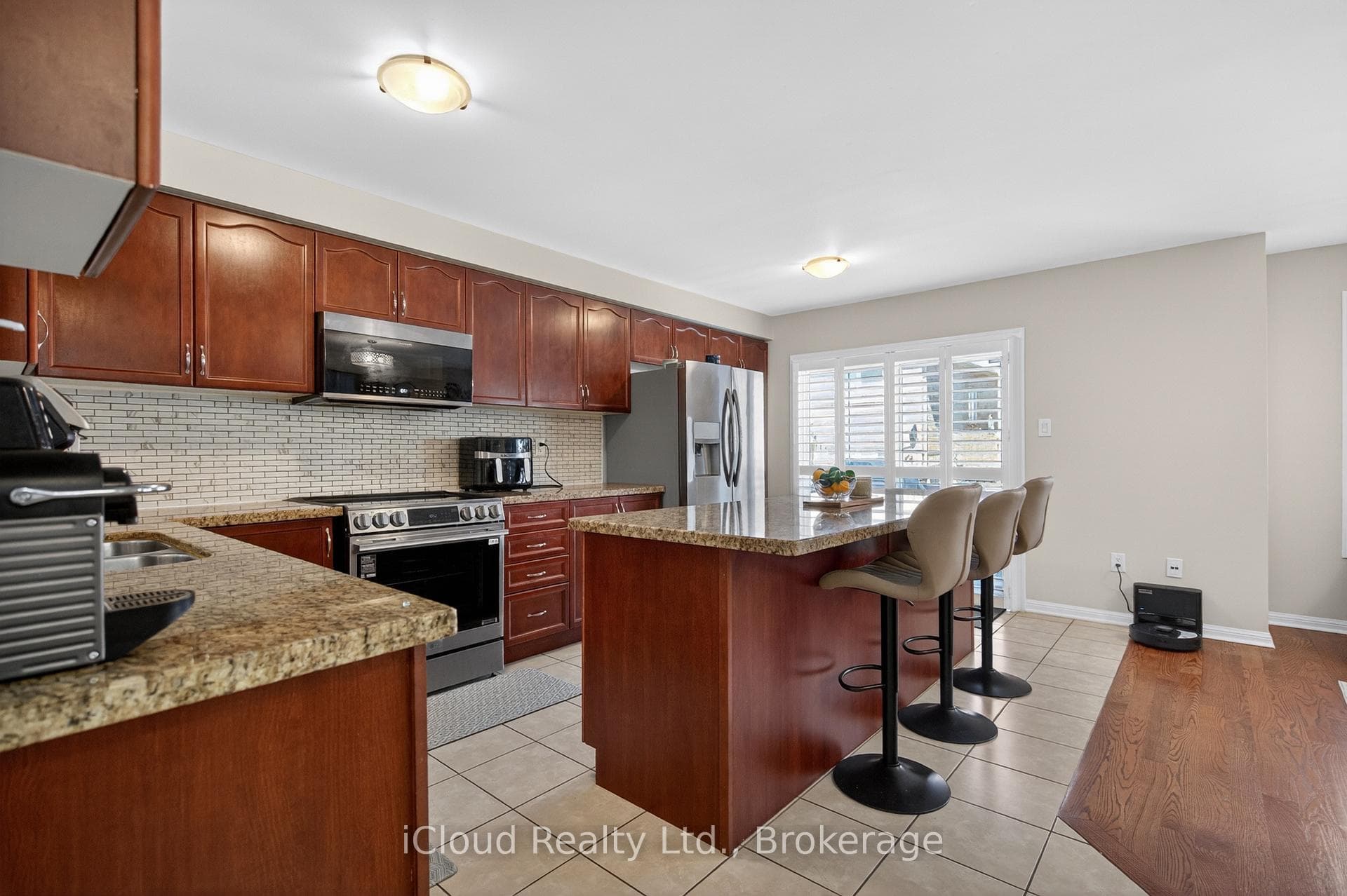 676 Speyer Circle - Semi-Detached photo 19 of 47 in Milton, Ontario