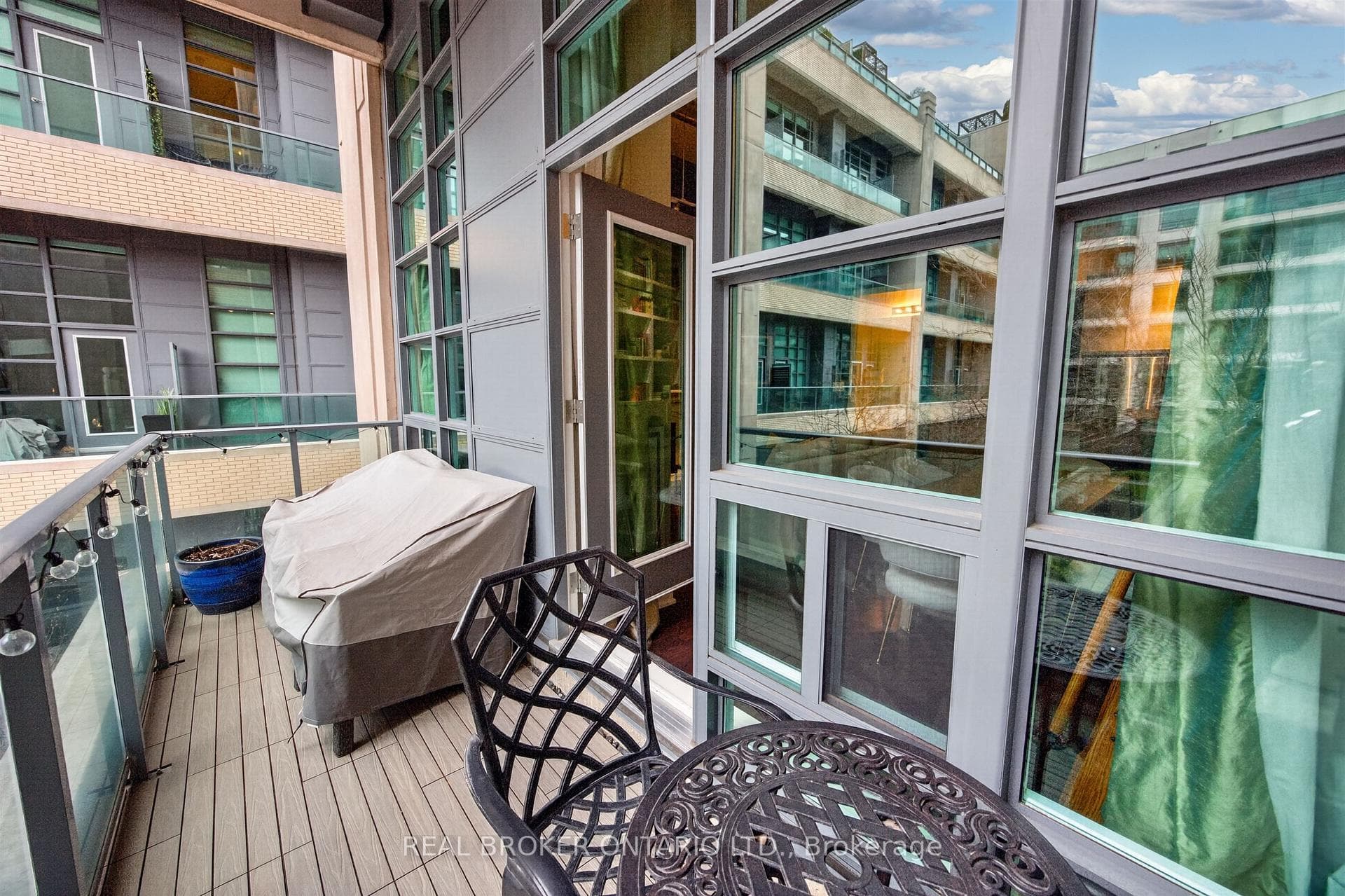 380 Macpherson Avenue Unit 209 - Condo photo 36 of 49 in Annex / Yorkville / Summerhill, Ontario