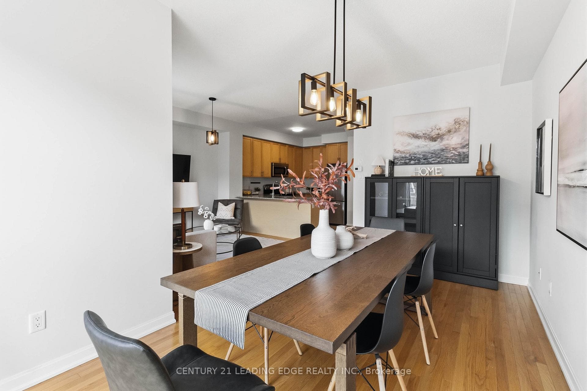 165 Hampshire Way Unit 106 - Townhouse photo 6 of 28 in Milton, Ontario