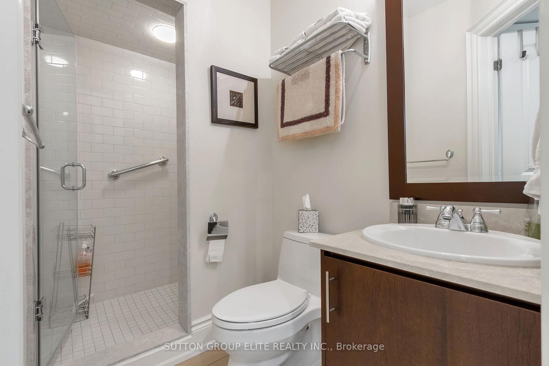 16 Nautical Lane - Condo photo 13 of 50 in Liberty Village / Parkdale / South Parkdale, Ontario