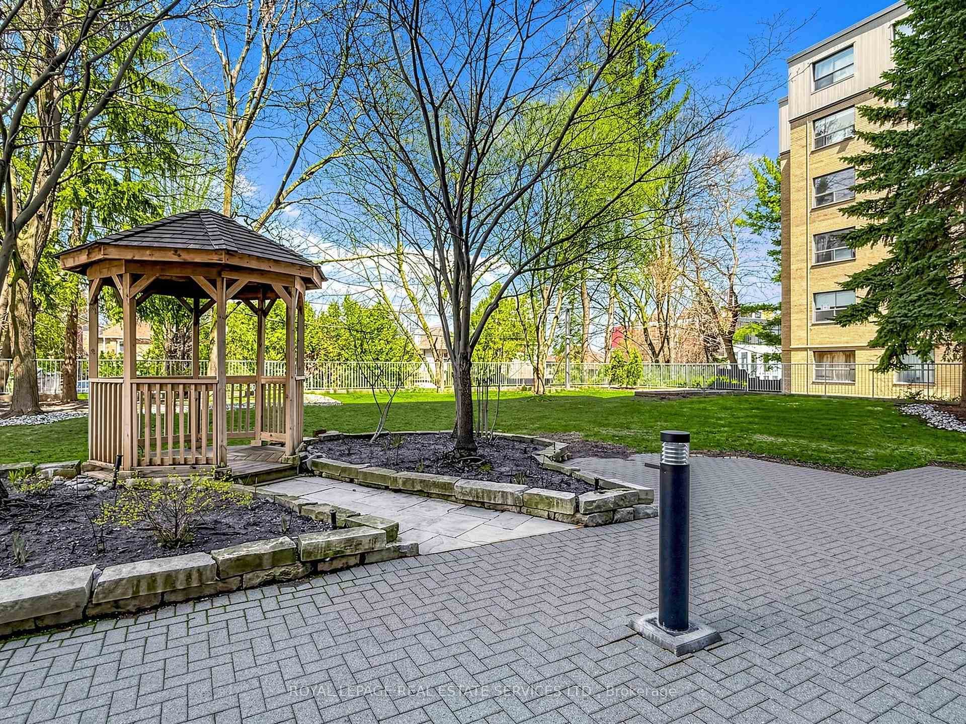 398 Eglinton Avenue Unit 203 - Condo photo 45 of 45 in Leaside / Davisville, Ontario