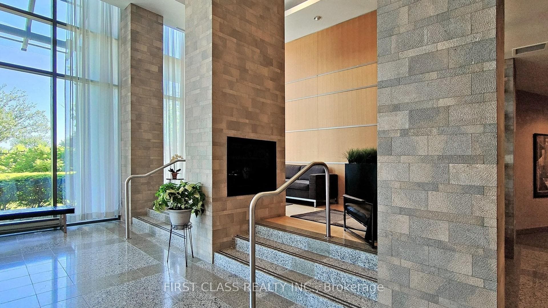 68 Grangeway Avenue Unit 1112 - Condo photo 5 of 48 in Scarborough (West Hill / Highland Creek), Ontario