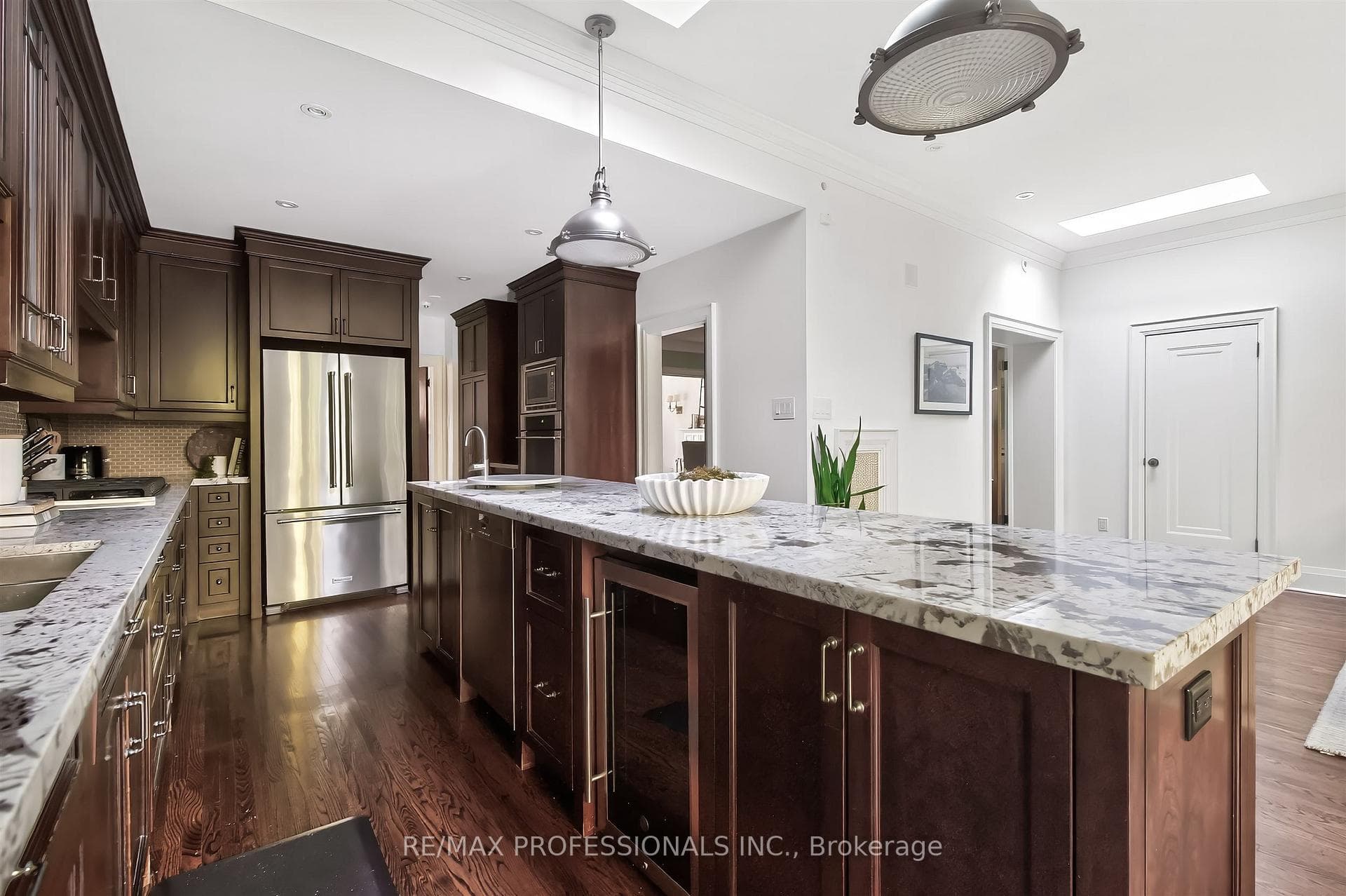 59 Grenview Boulevard - Detached photo 12 of 50 in Etobicoke (Islington / Rexdale), Ontario