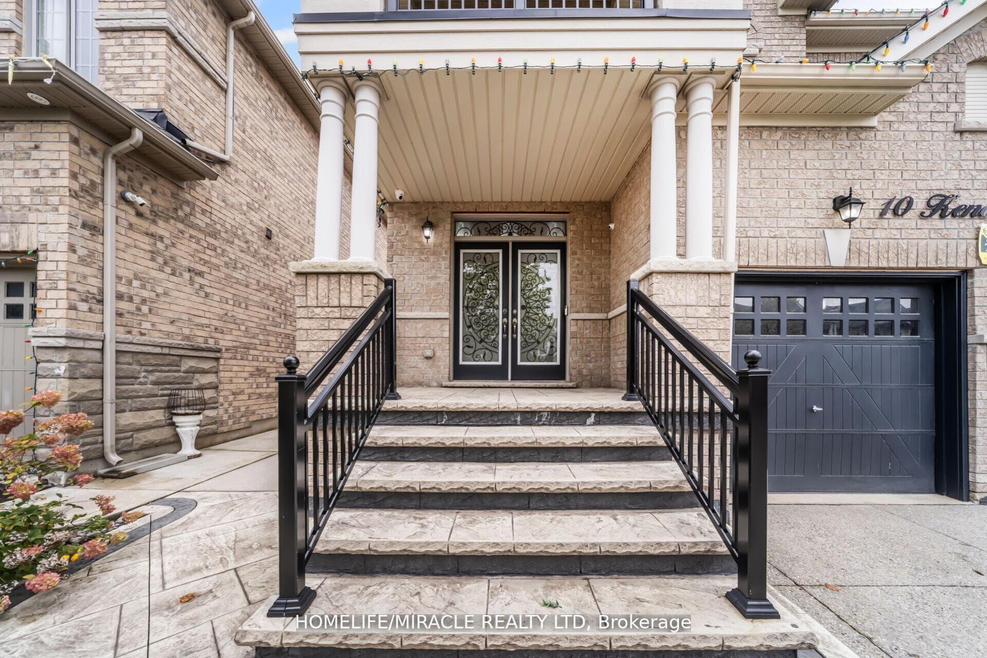 10 Kenora Street - Detached photo 5 of 50 in Brampton, Ontario