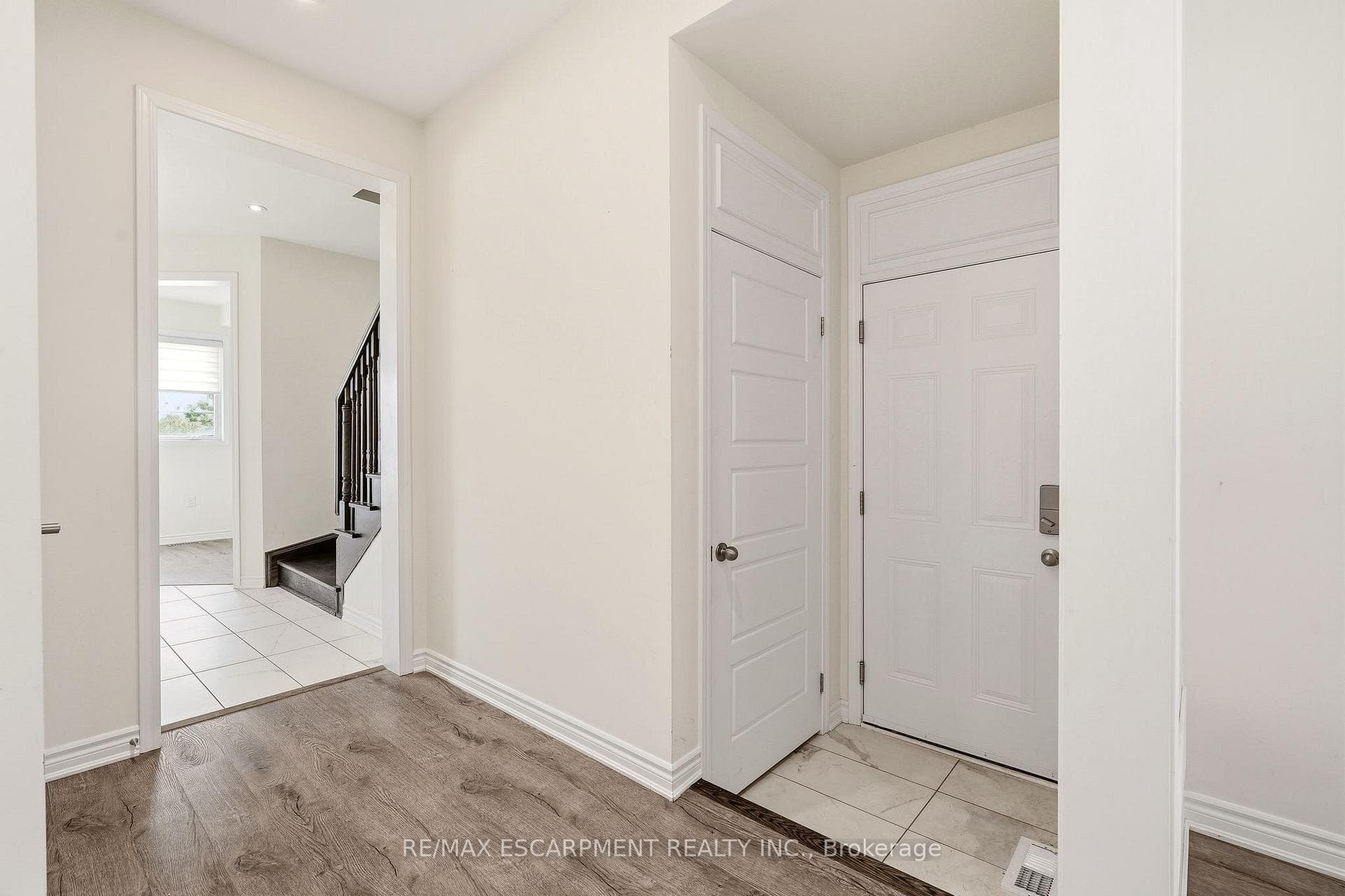 1364 Sycamore Garden - Townhouse photo 20 of 43 in Milton, Ontario